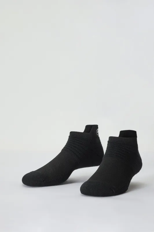 The Performance Ankle Sock sold by Fabletics