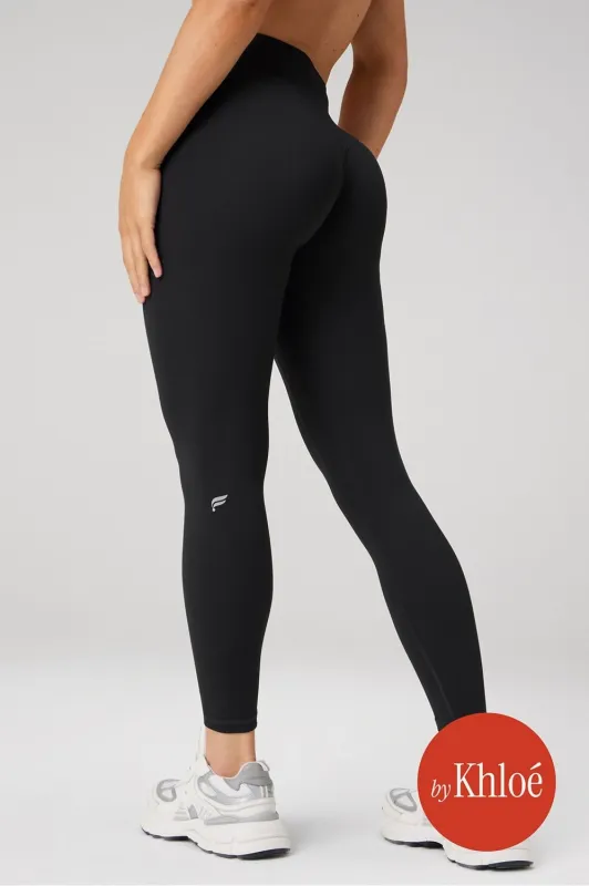The No-Seam PureLuxe TLC Legging 7/8 sold by Fabletics