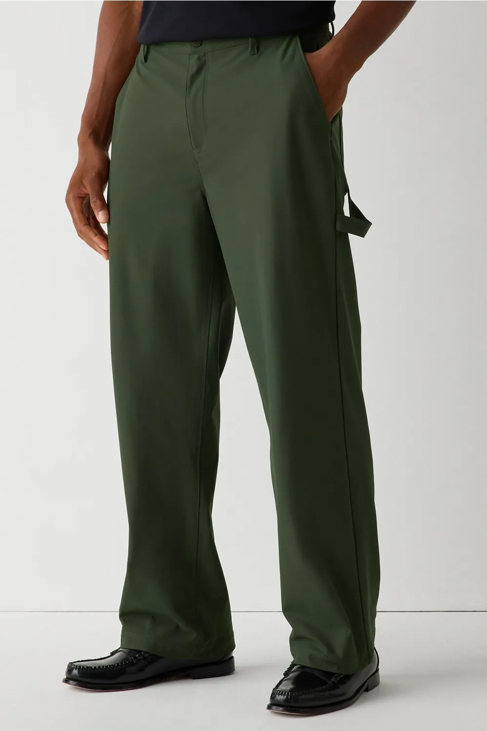 The Don Baggy Carpenter Pant sold by Fabletics