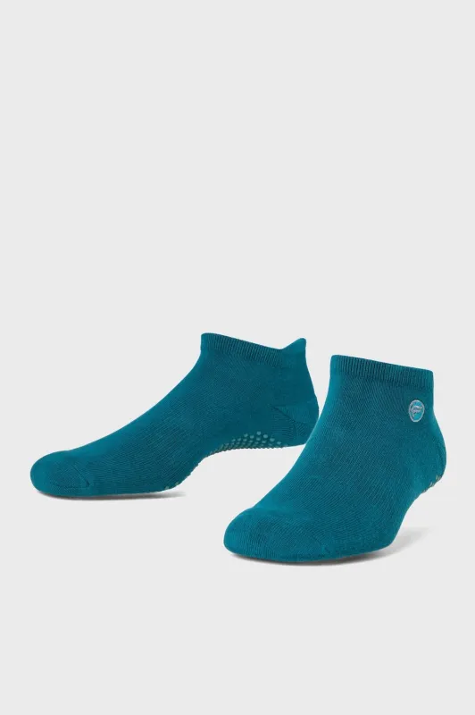 The Powerhouse Grip Sock sold by Fabletics