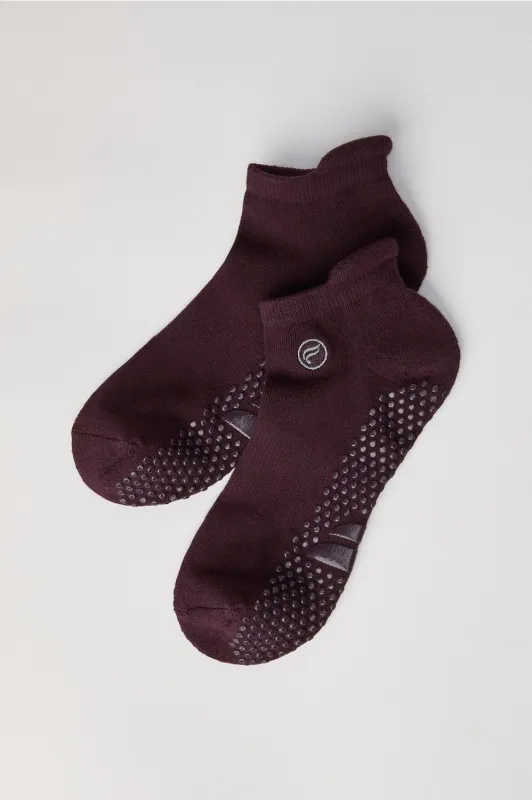 The Powerhouse Grip Sock sold by Fabletics