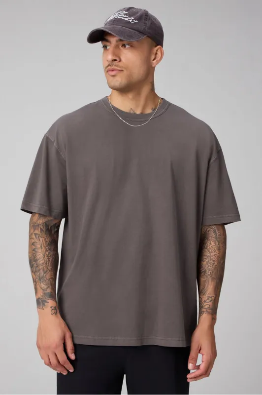 The Effortless Oversized Tee (Regular Fit) made by Fabletics