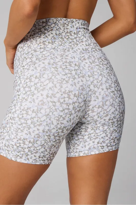 Oasis PureLuxe High-Waisted Short 6" made by Fabletics