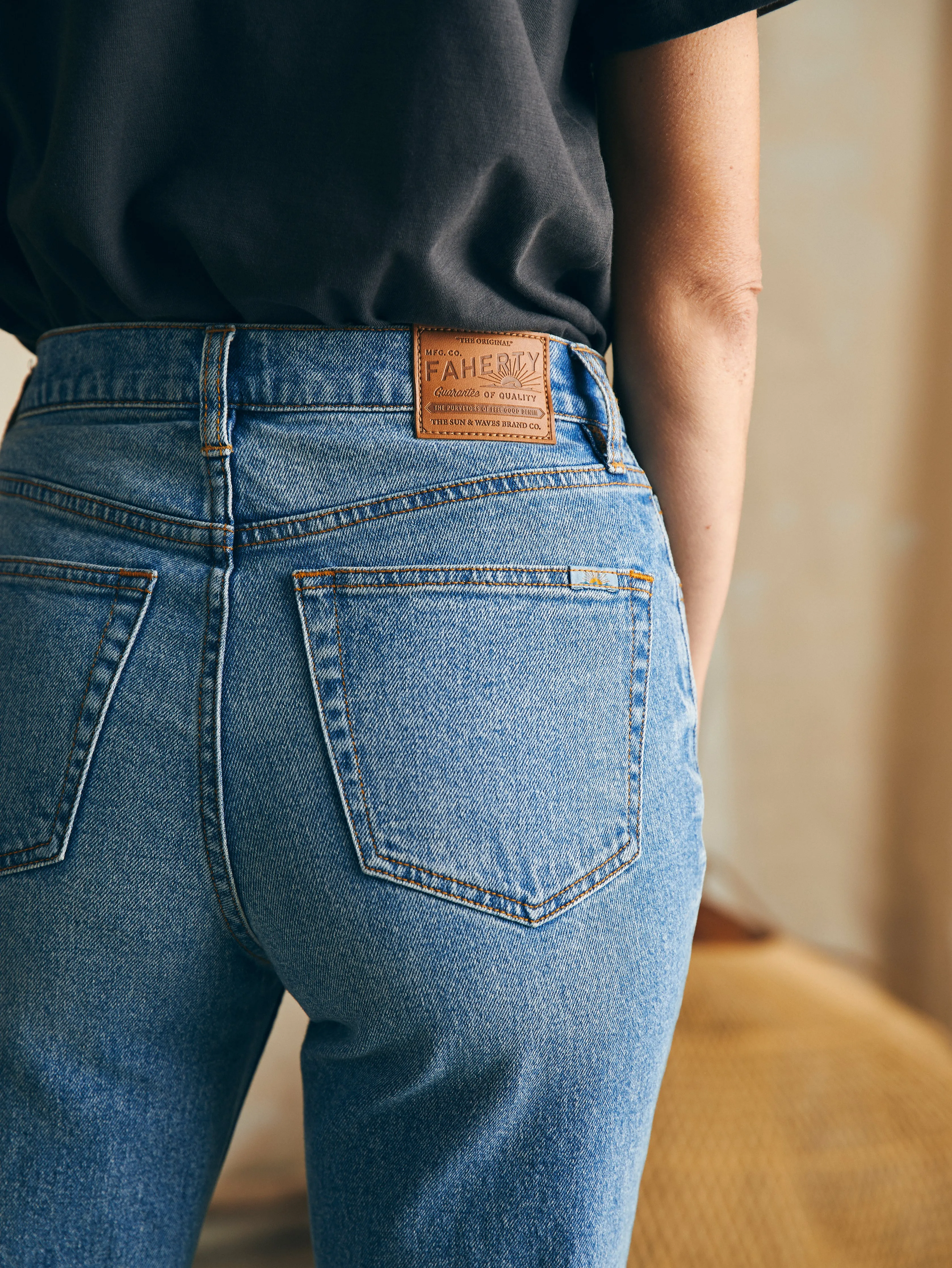 Organic Cotton Slim Straight Ankle Denim - Lakewood Wash sold by Faherty product image thumbnail 5