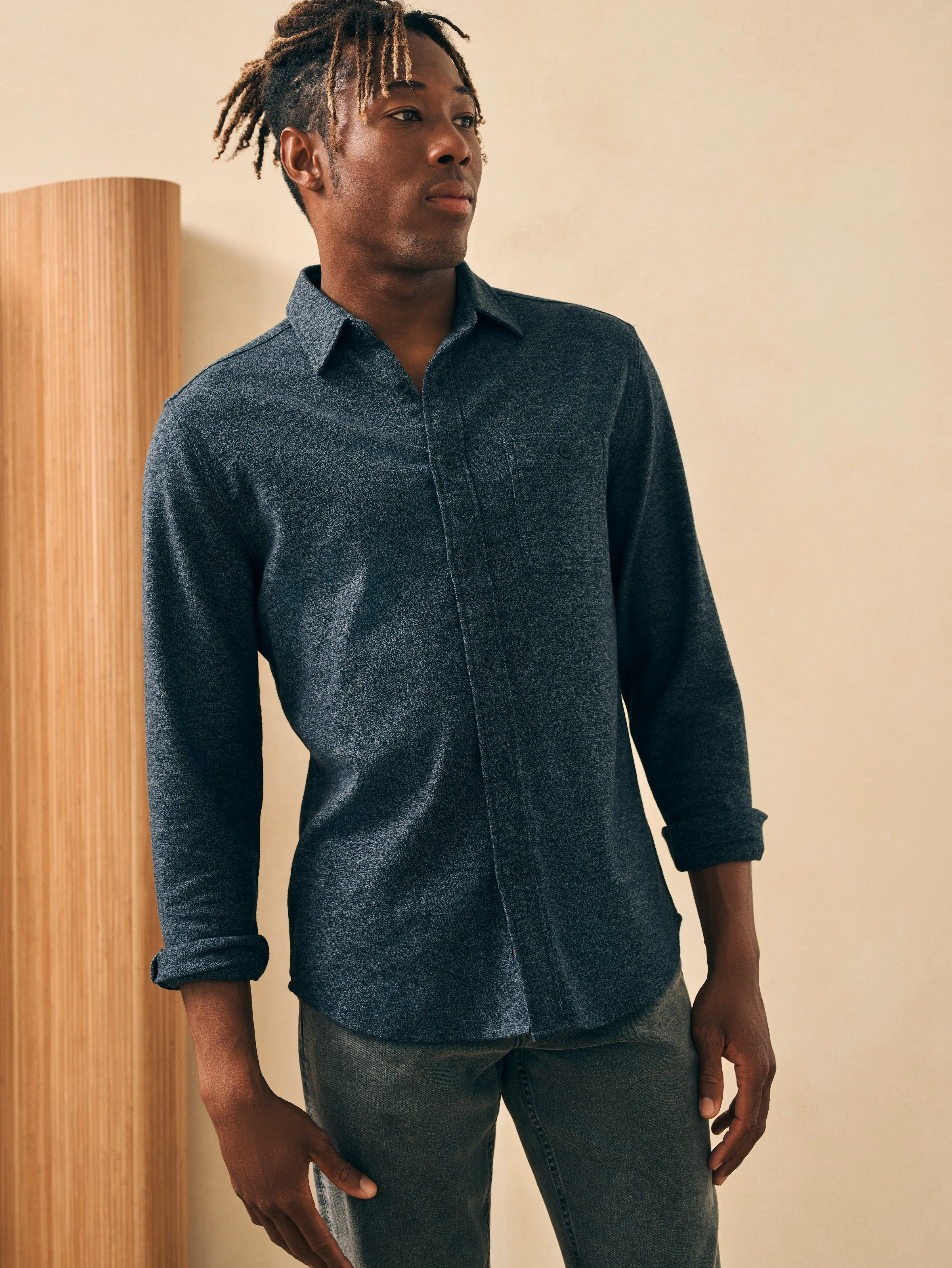 Super Brushed Flannel - Washed Black sold by Faherty product image thumbnail 4