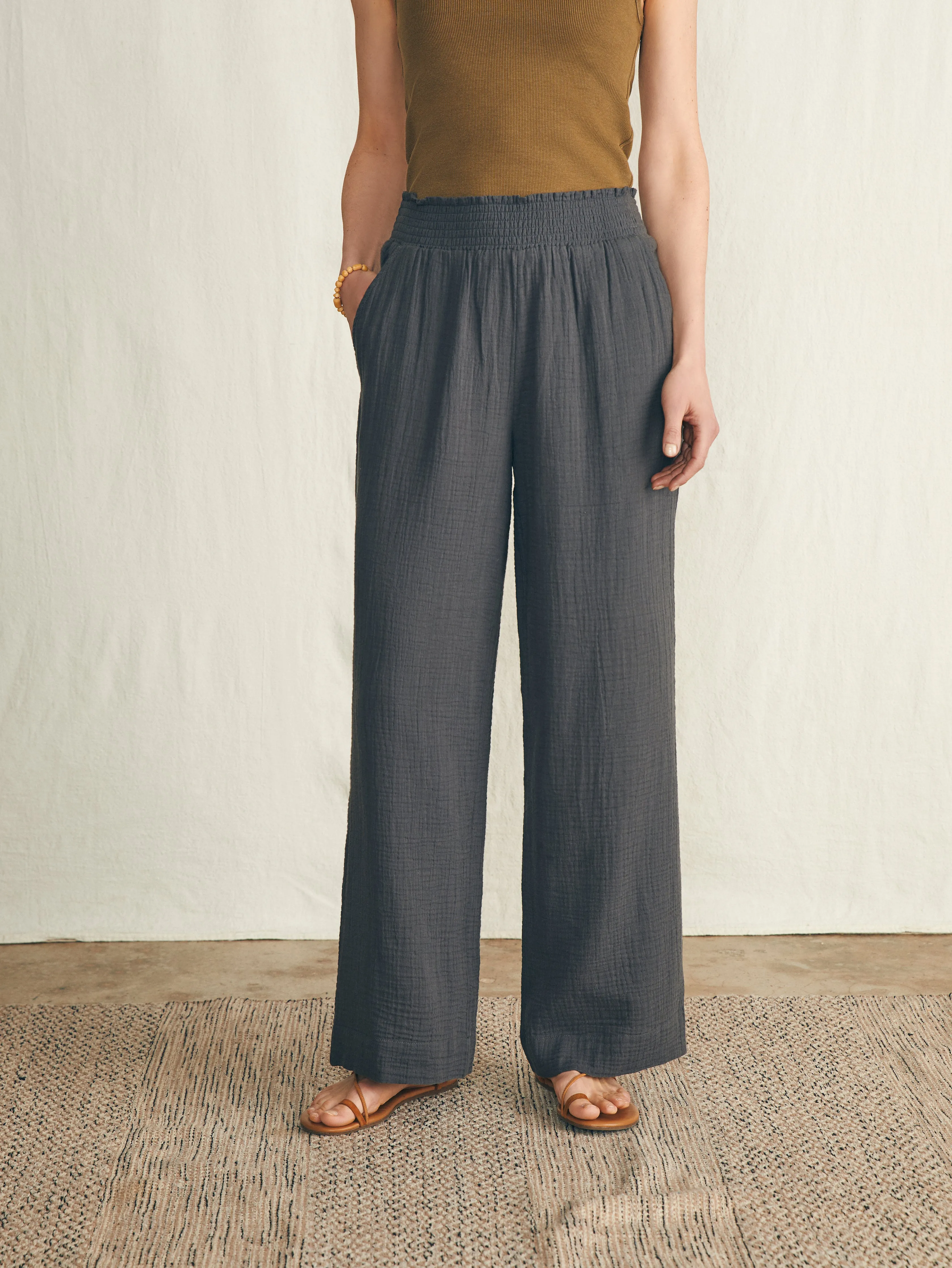 Dream Cotton Gauze Wide Leg Pant - Washed Black sold by Faherty product image thumbnail 3