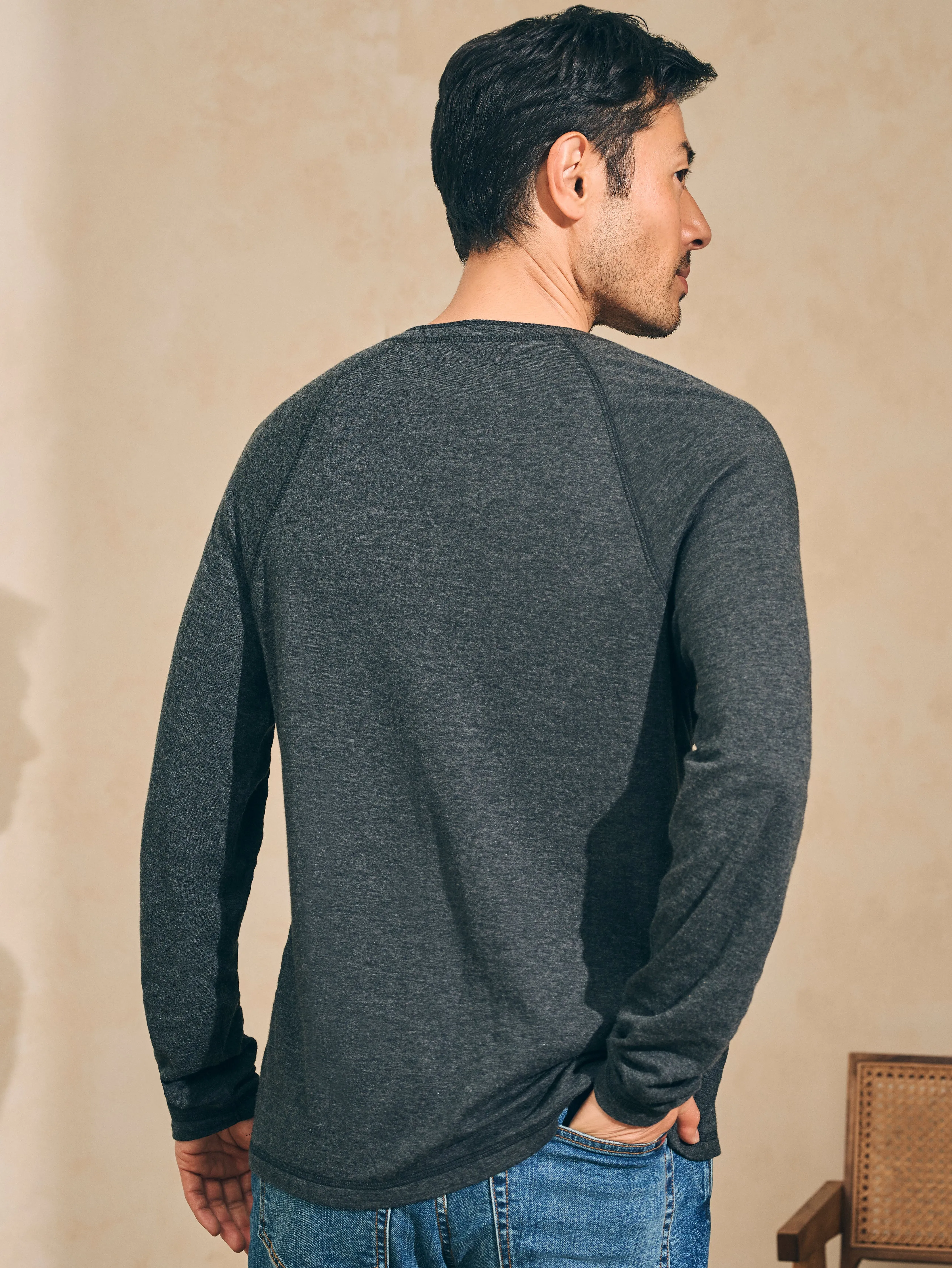 Long-Sleeve Newport Cloud Henley - Charcoal Heather sold by Faherty product image thumbnail 4