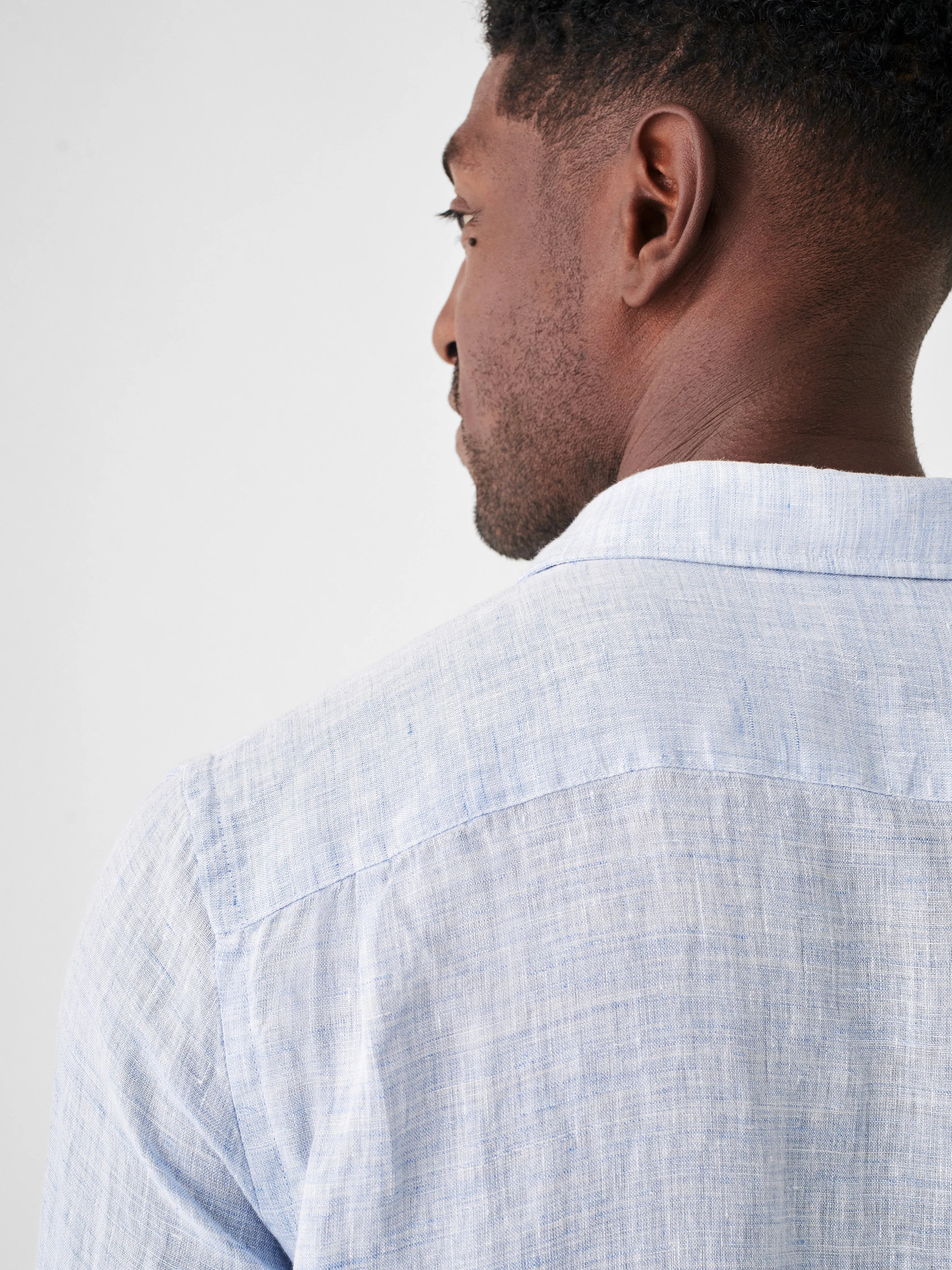 Laguna Linen Shirt (Tall) - Light Blue Melange sold by Faherty product image thumbnail 5