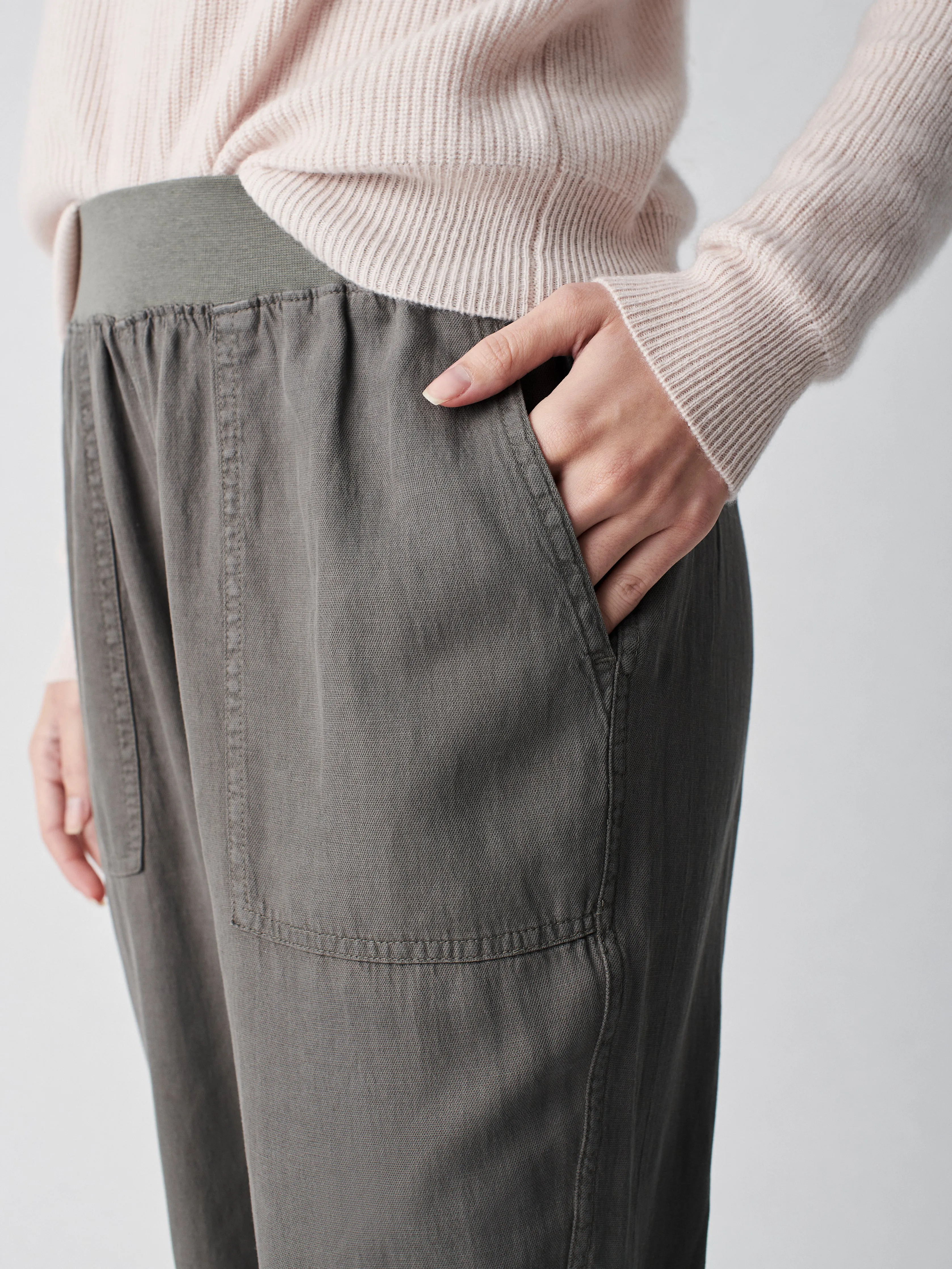 Arlie Jogger - Surplus Green sold by Faherty product image thumbnail 3