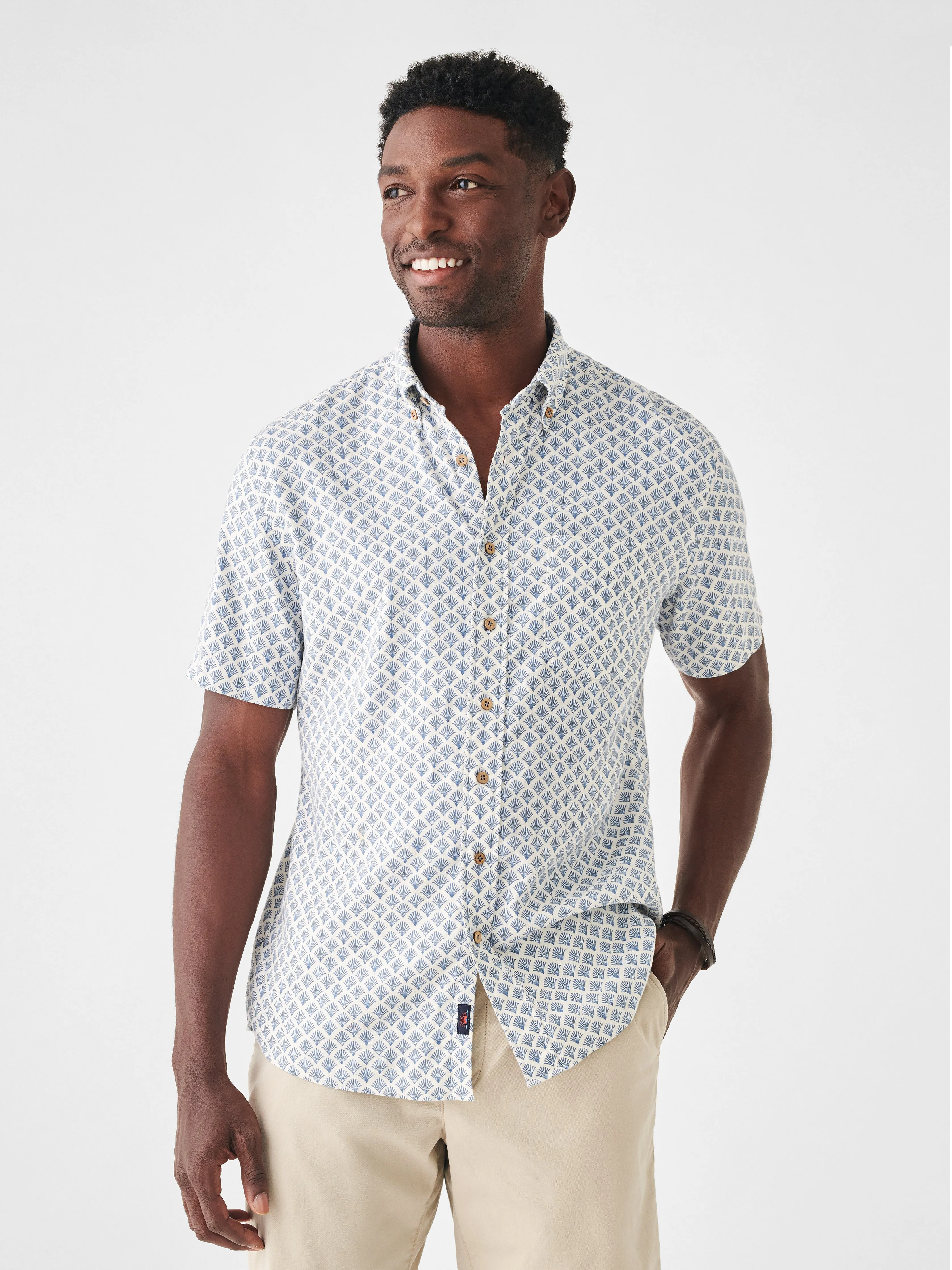 Short-Sleeve Breeze Shirt - White Wall Scallop Print sold by Faherty
