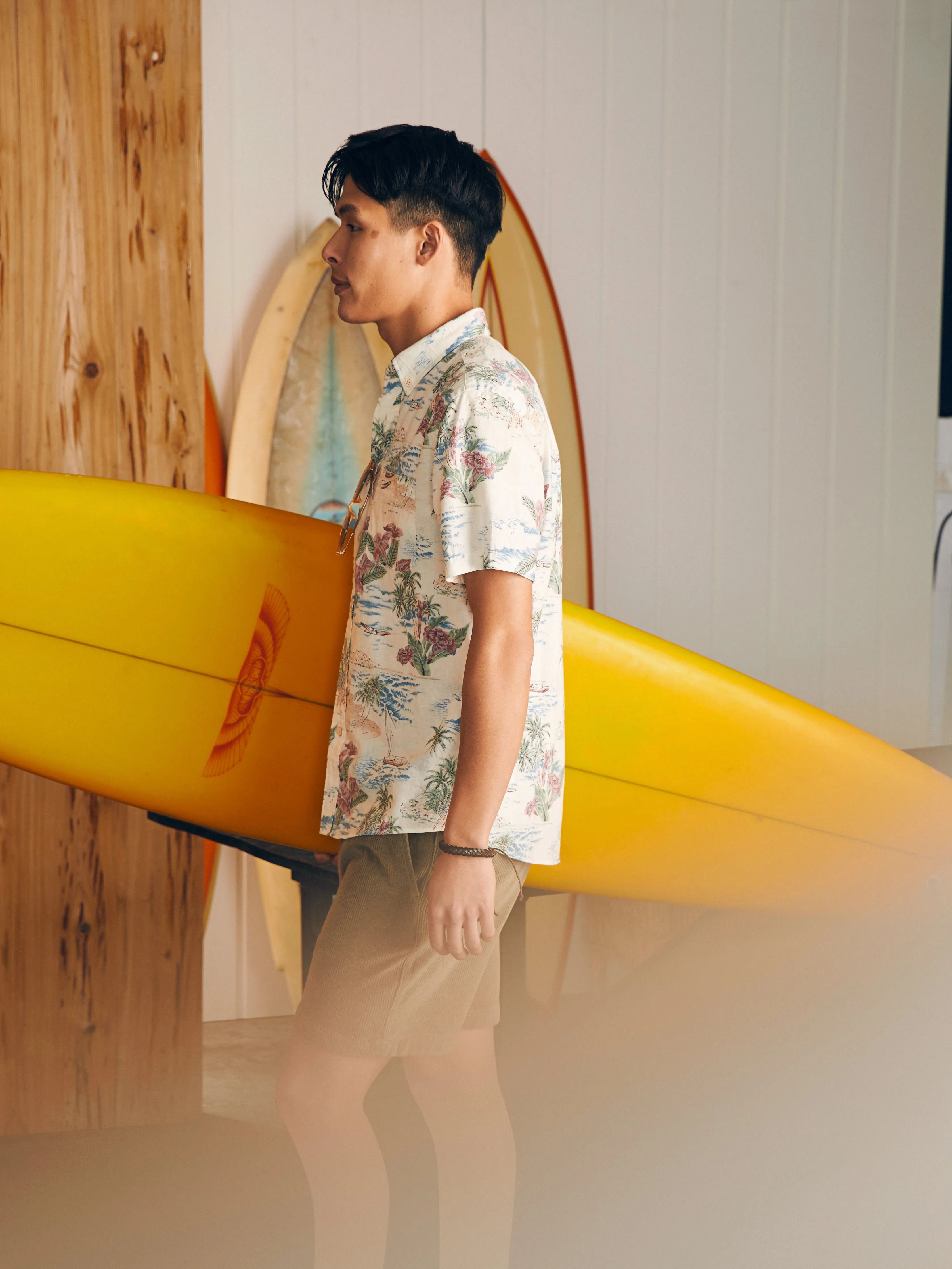 Short-Sleeve Breeze Shirt - Molokai Scenic Tropical sold by Faherty product image thumbnail 5