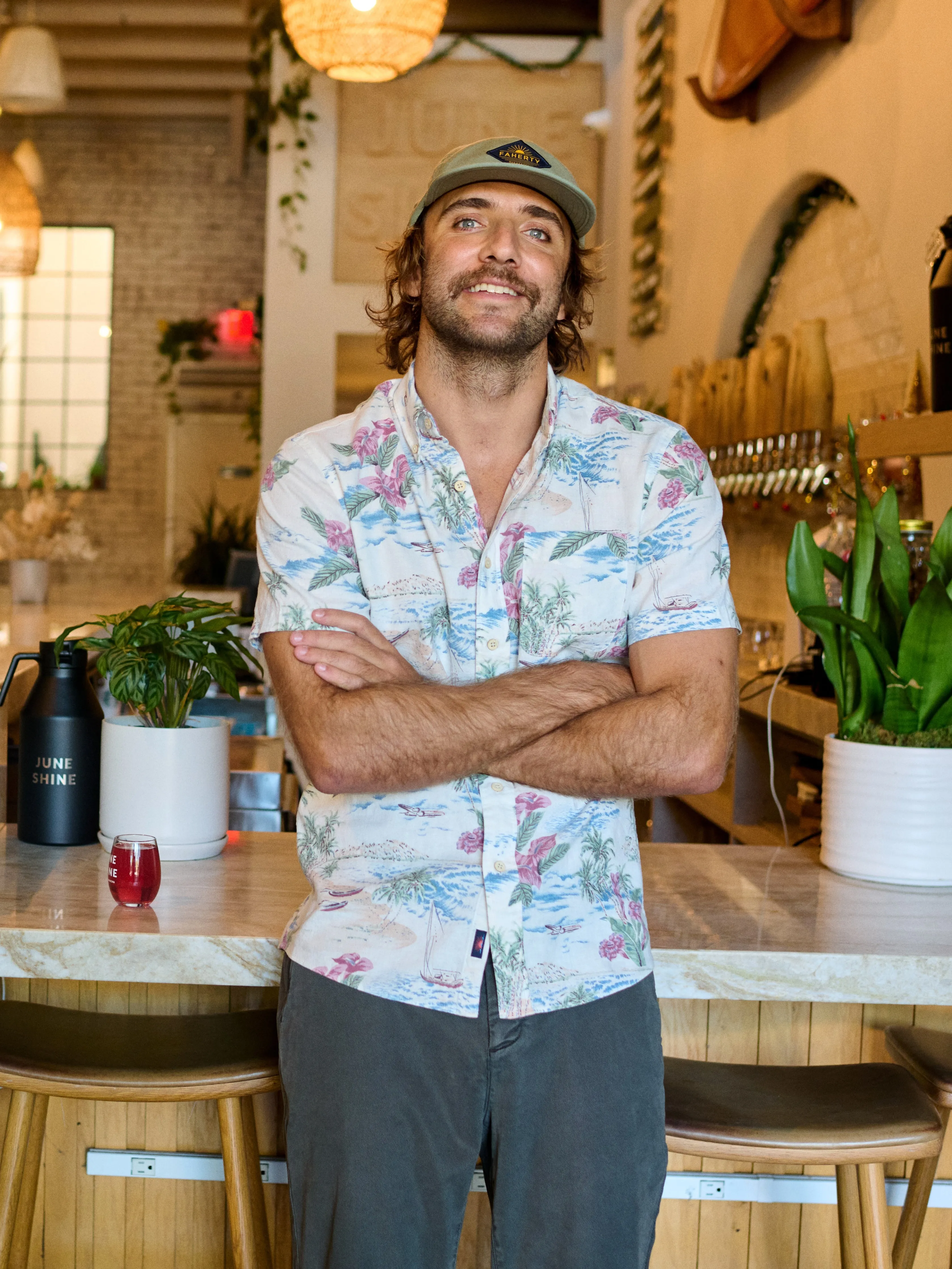 Short-Sleeve Breeze Shirt - Molokai Scenic Tropical sold by Faherty