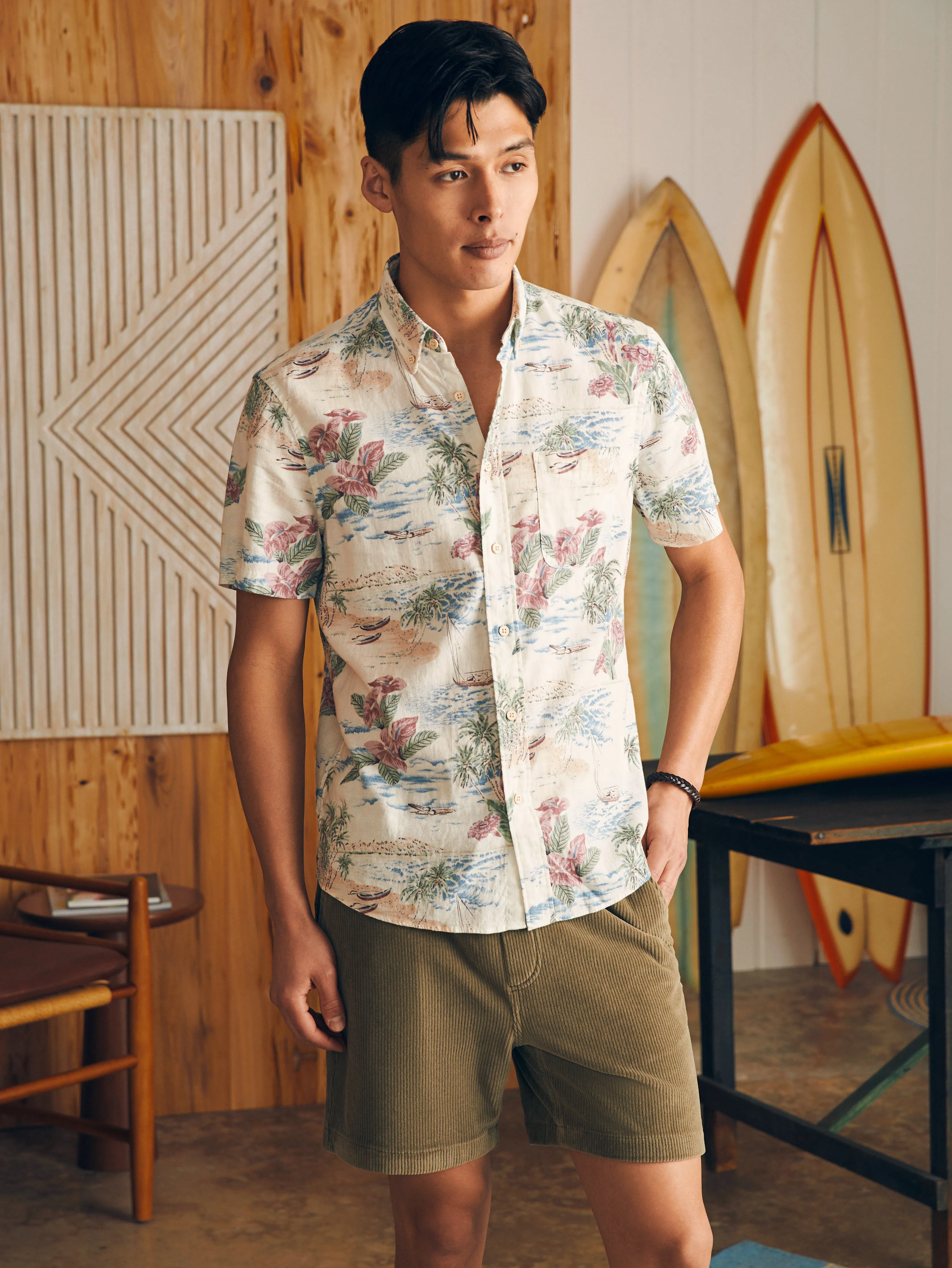 Short-Sleeve Breeze Shirt - Molokai Scenic Tropical sold by Faherty product image thumbnail 3