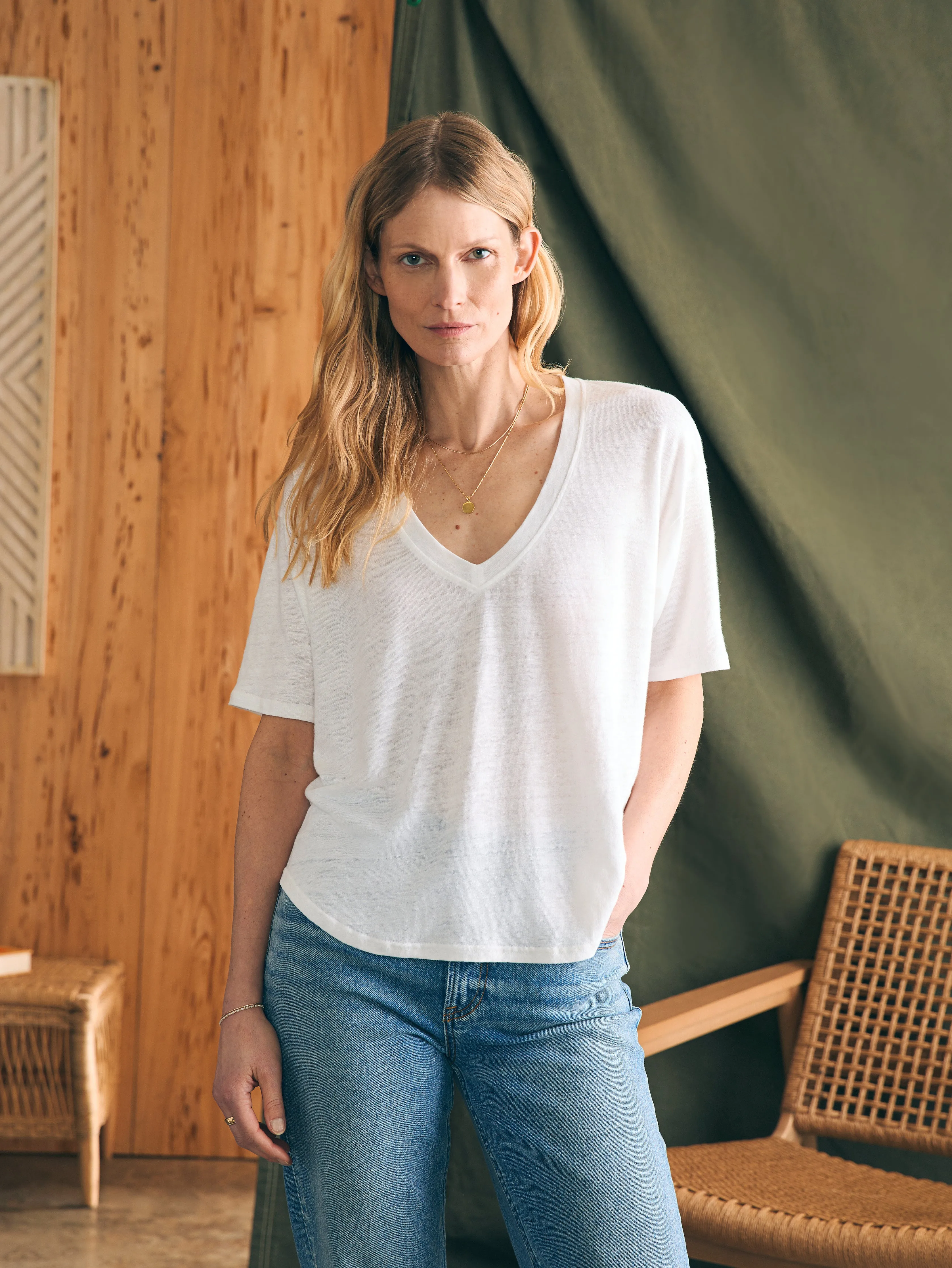 Oceanside Linen V-Neck Tee - White sold by Faherty