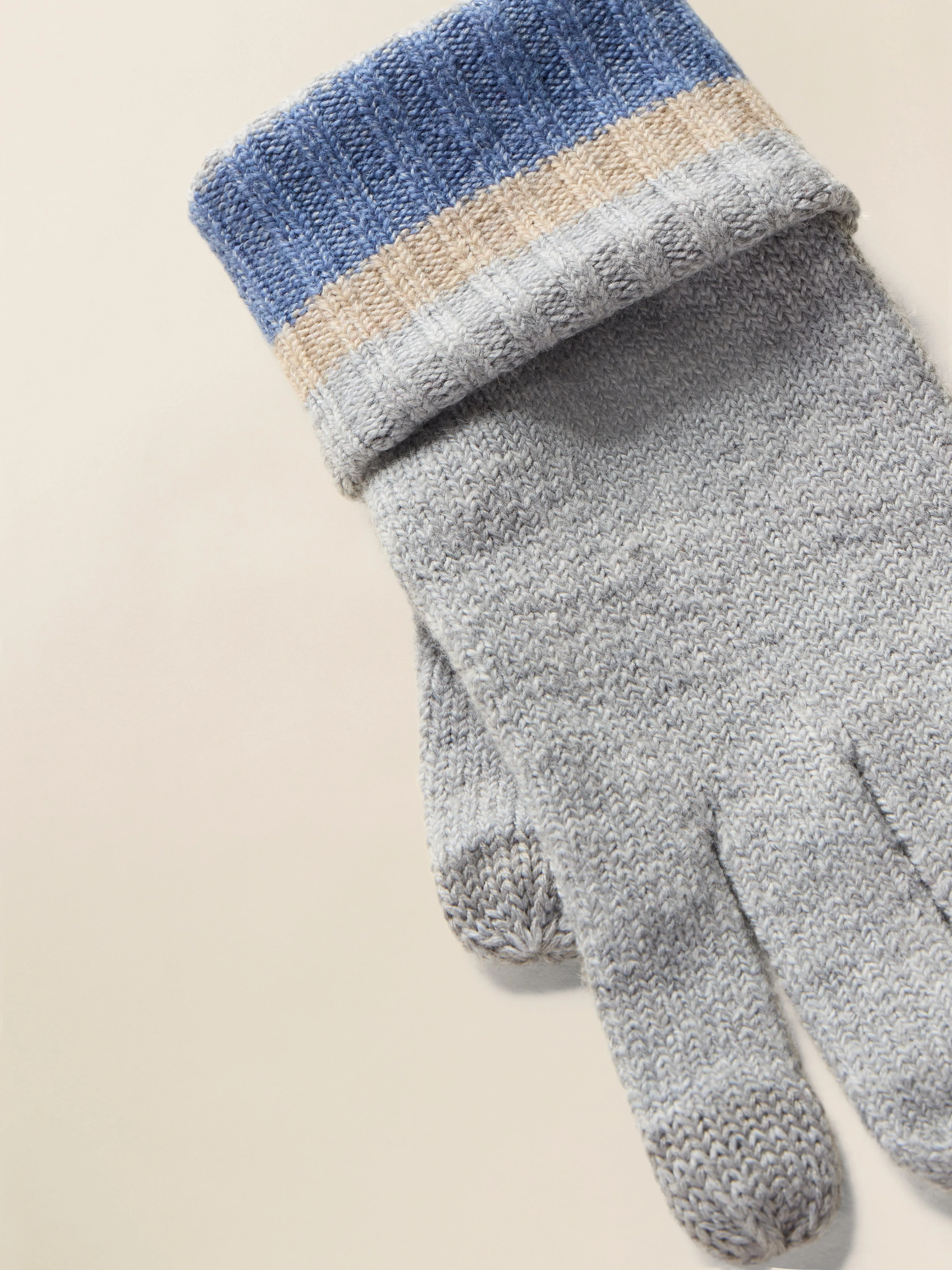 Jackson Cuffed Glove - Grey Cliffs Heather sold by Faherty product image thumbnail 4