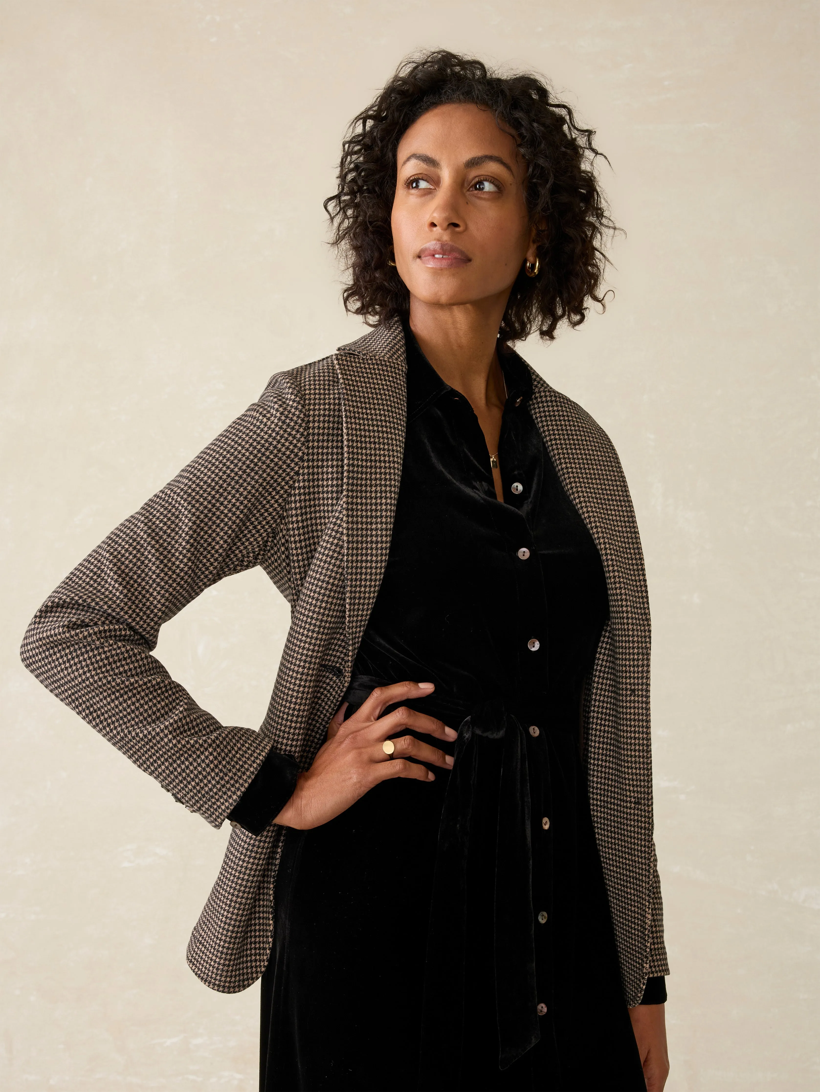 Stretch Silk Velvet Riley Midi Dress - Black sold by Faherty product image thumbnail 2