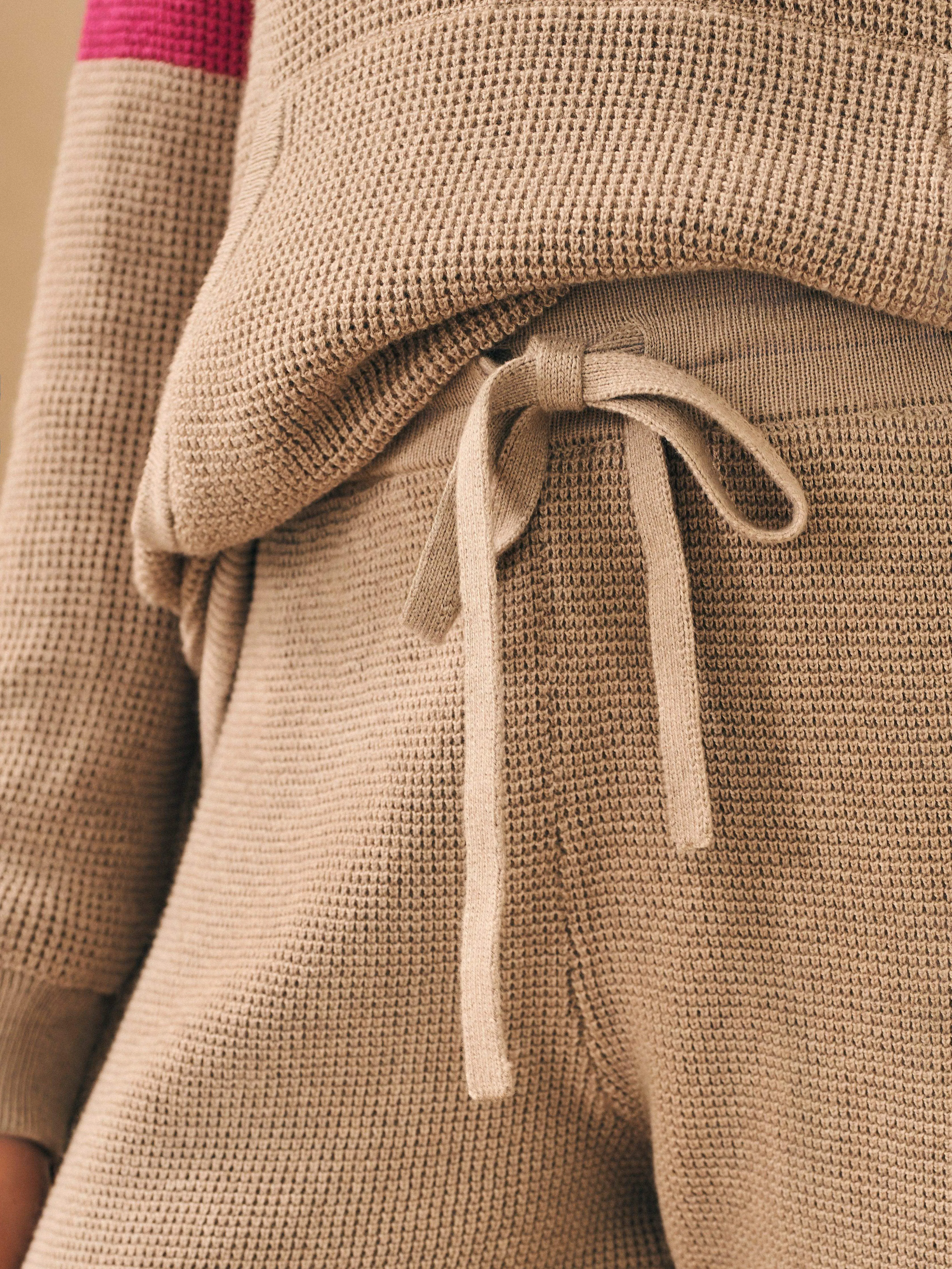 Throwback Jogger - Catching Rays sold by Faherty product image thumbnail 2