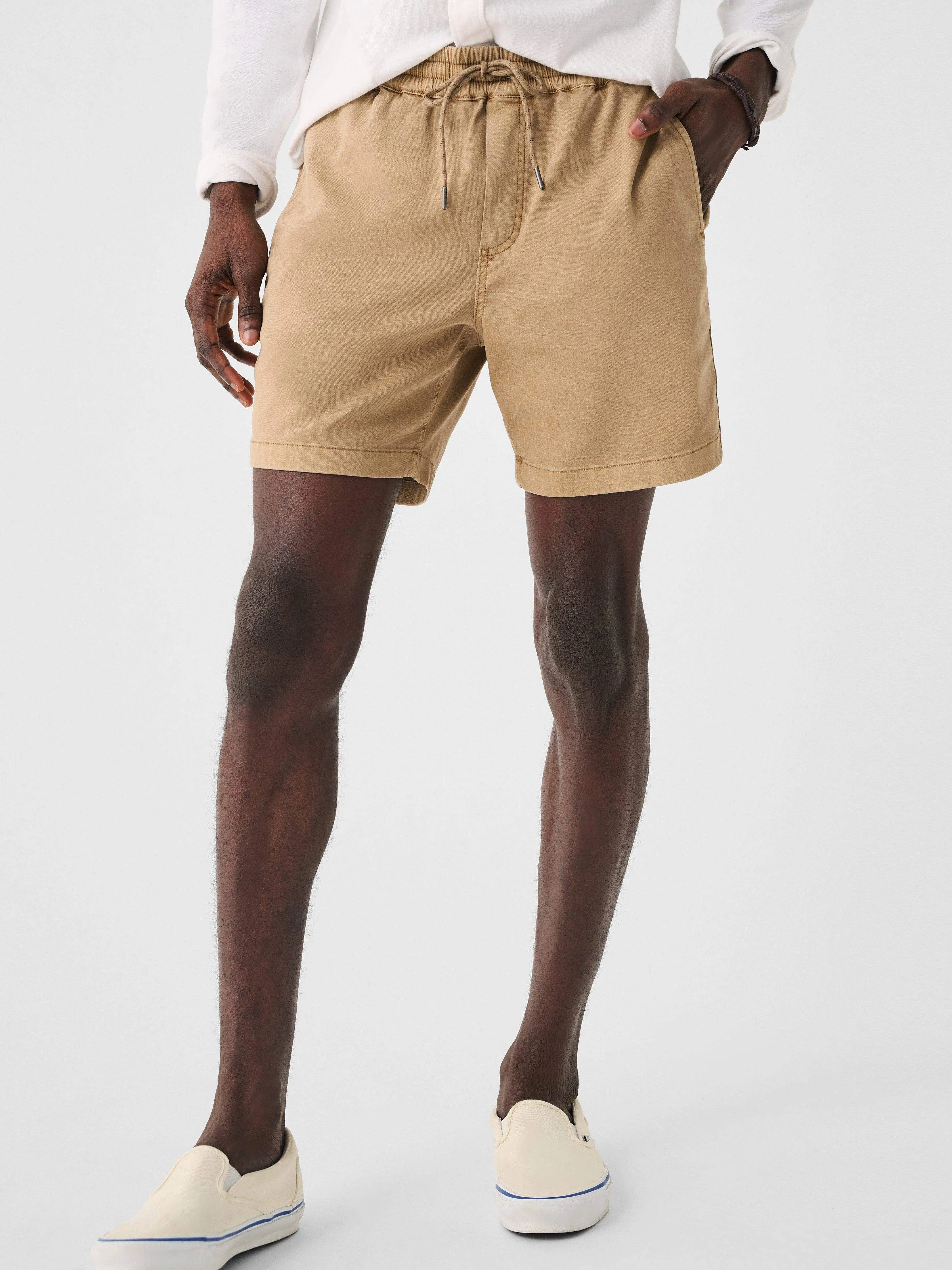Essential Drawstring Short (6.5" Inseam) - Oakwood sold by Faherty