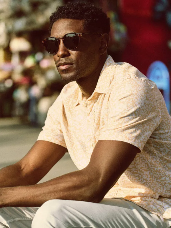 Short-Sleeve Breeze Shirt - Hilo Wheat Floral sold by Faherty