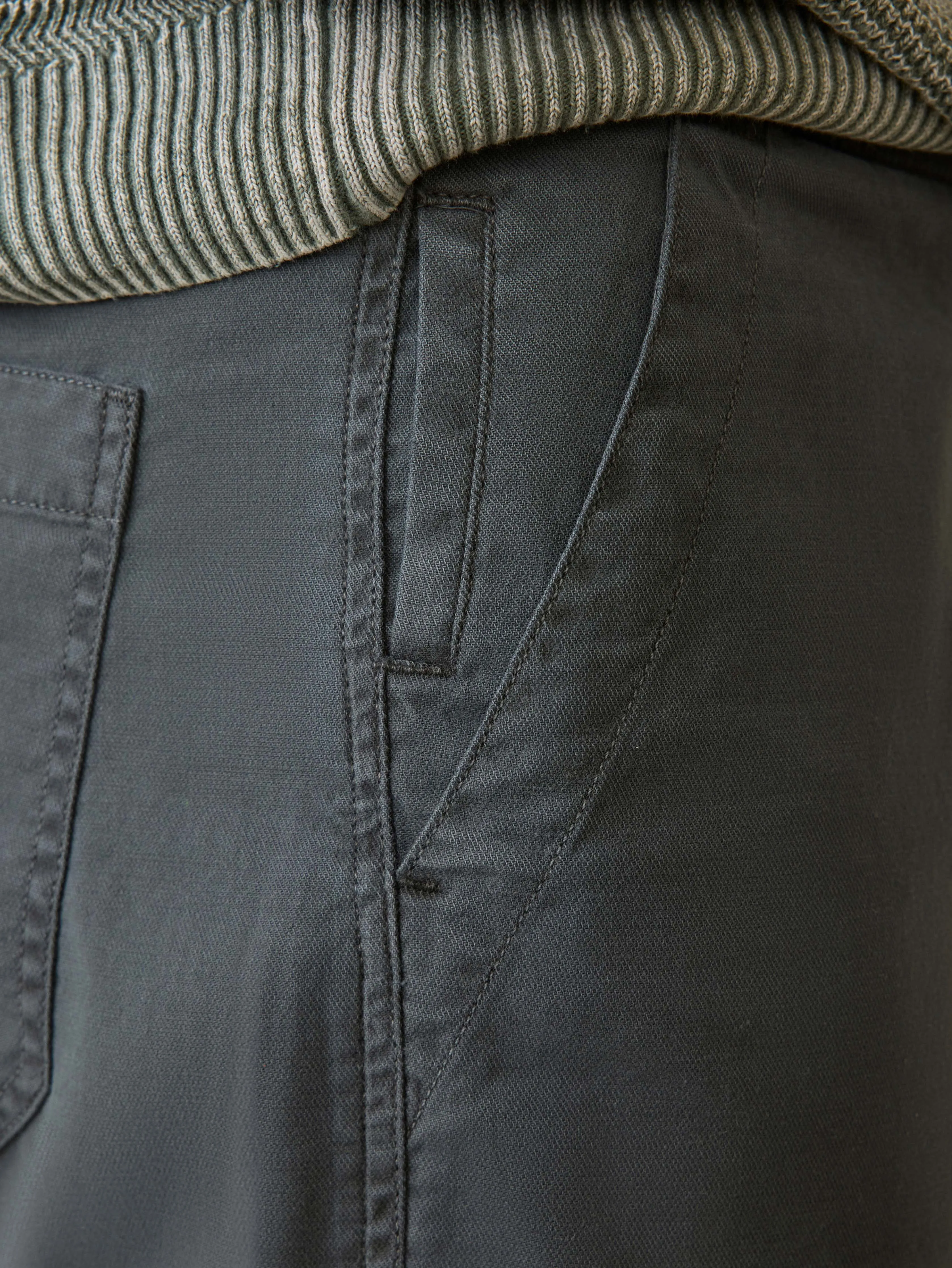 Dune Utility Pant - Graphite Tide sold by Faherty product image thumbnail 4