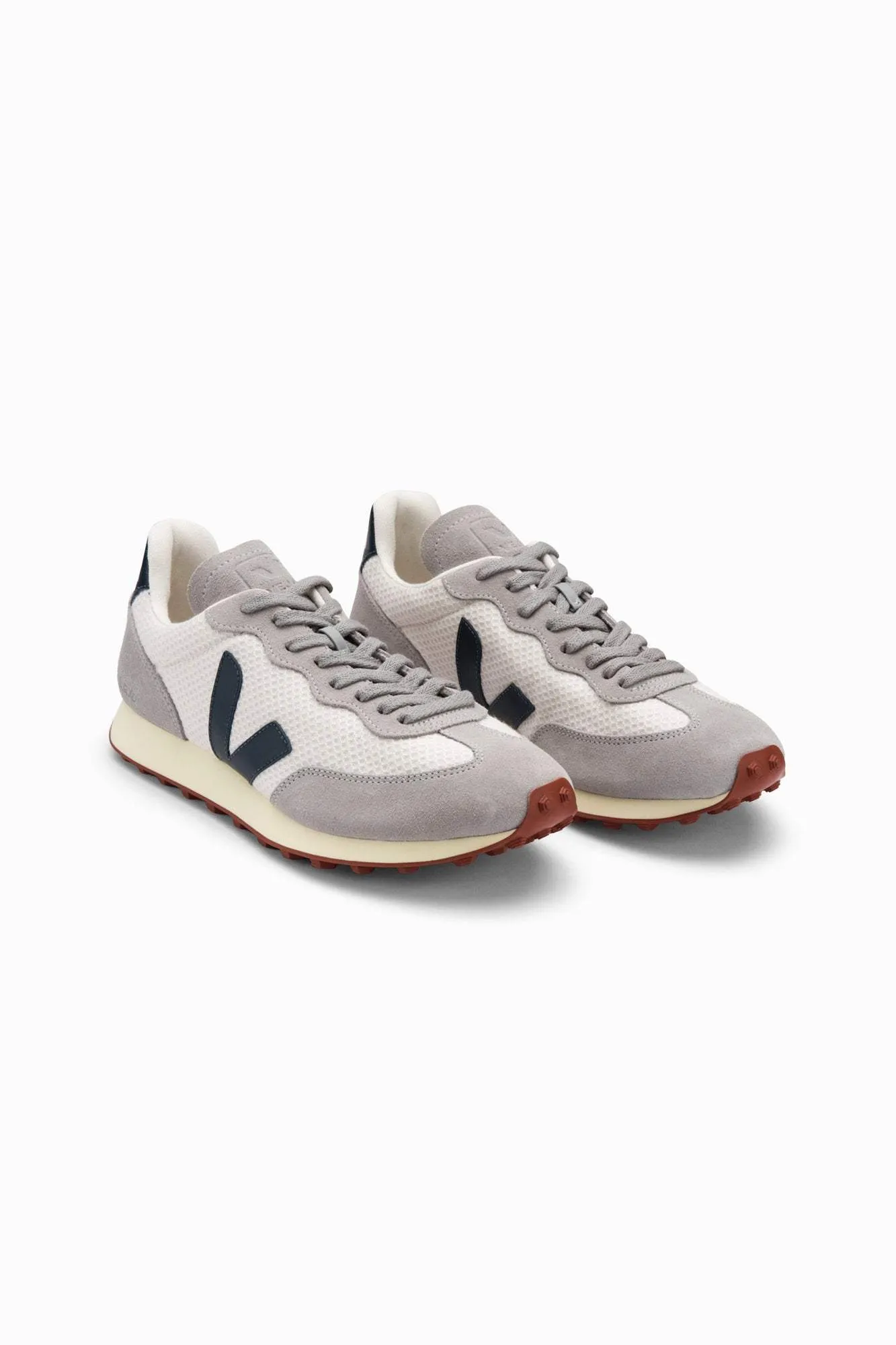 VEJA Men's Rio Branco - Gravel Nautico Oxford-Grey sold by Faherty product image thumbnail 2