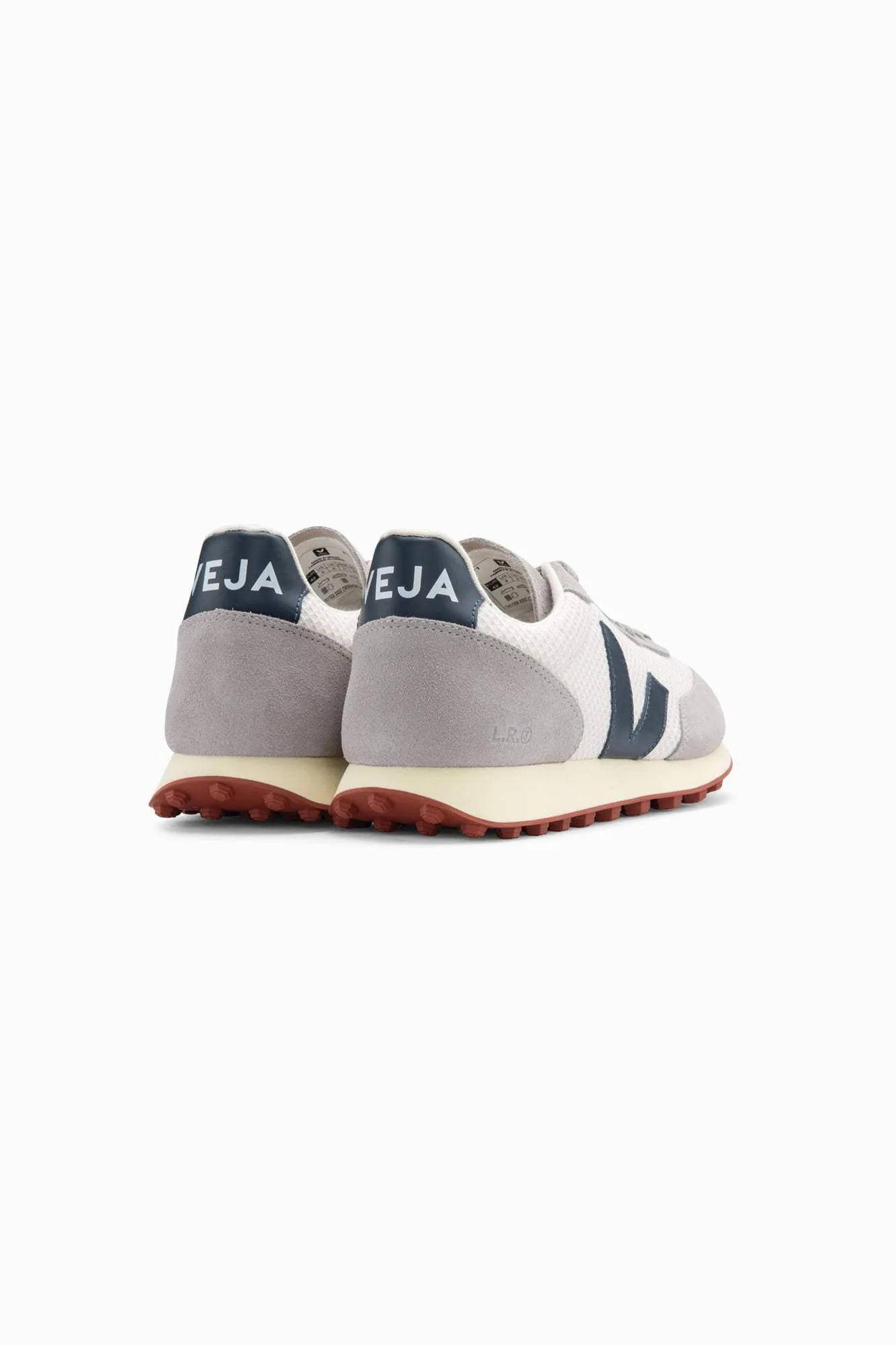 VEJA Men's Rio Branco - Gravel Nautico Oxford-Grey sold by Faherty product image thumbnail 3