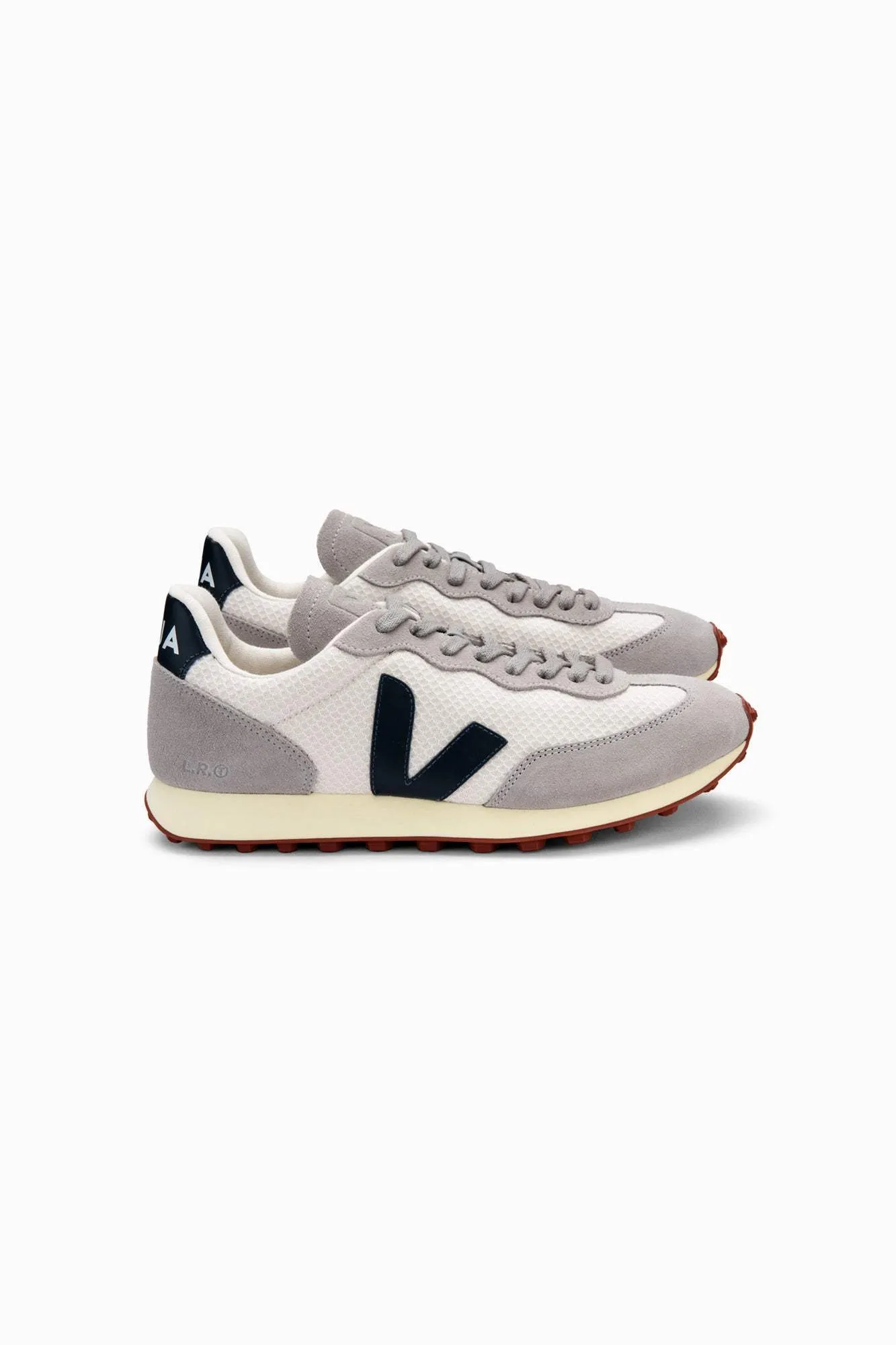 VEJA Men's Rio Branco - Gravel Nautico Oxford-Grey sold by Faherty