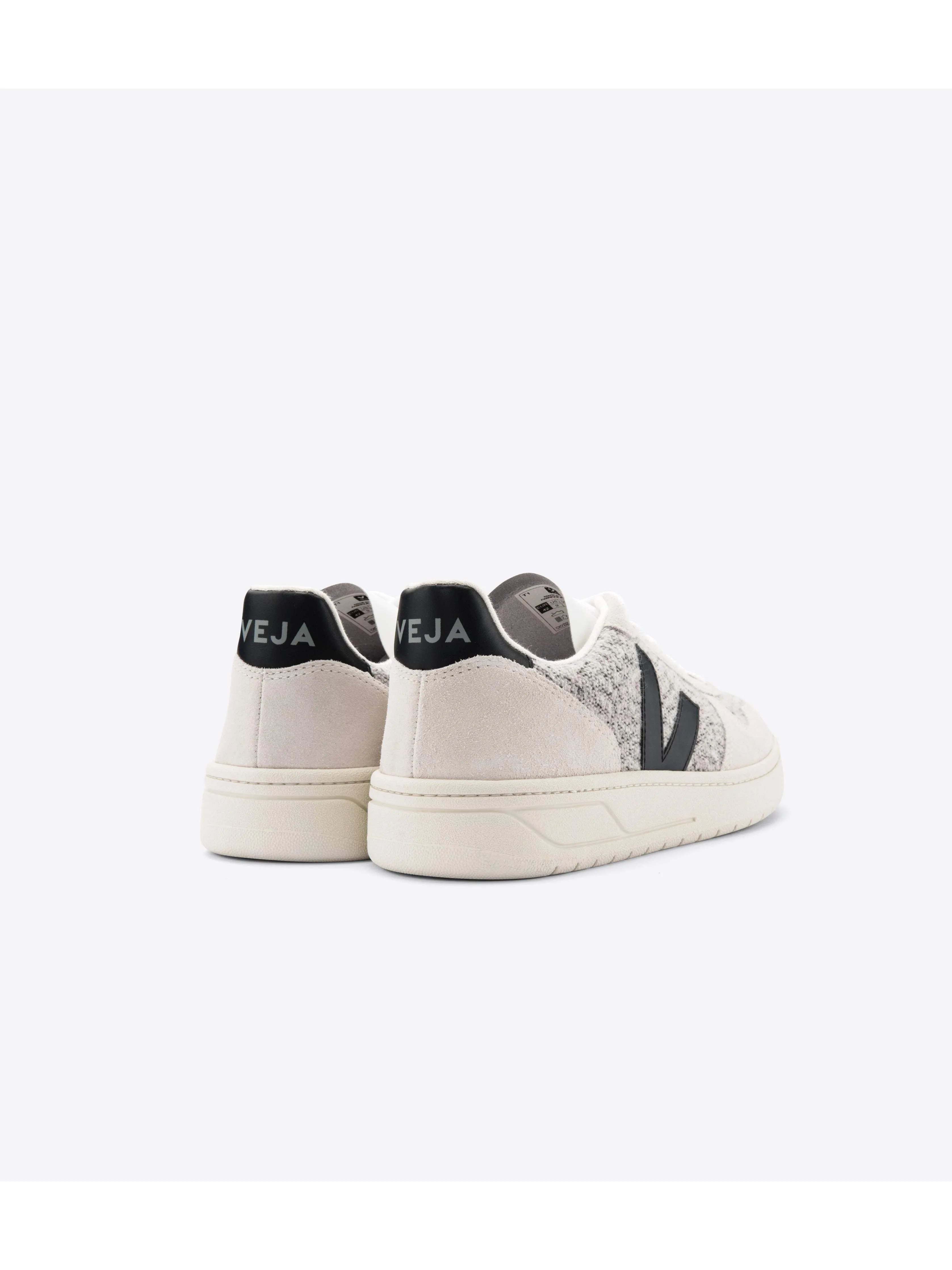 VEJA Women's V-10 - Snow Black sold by Faherty product image thumbnail 2
