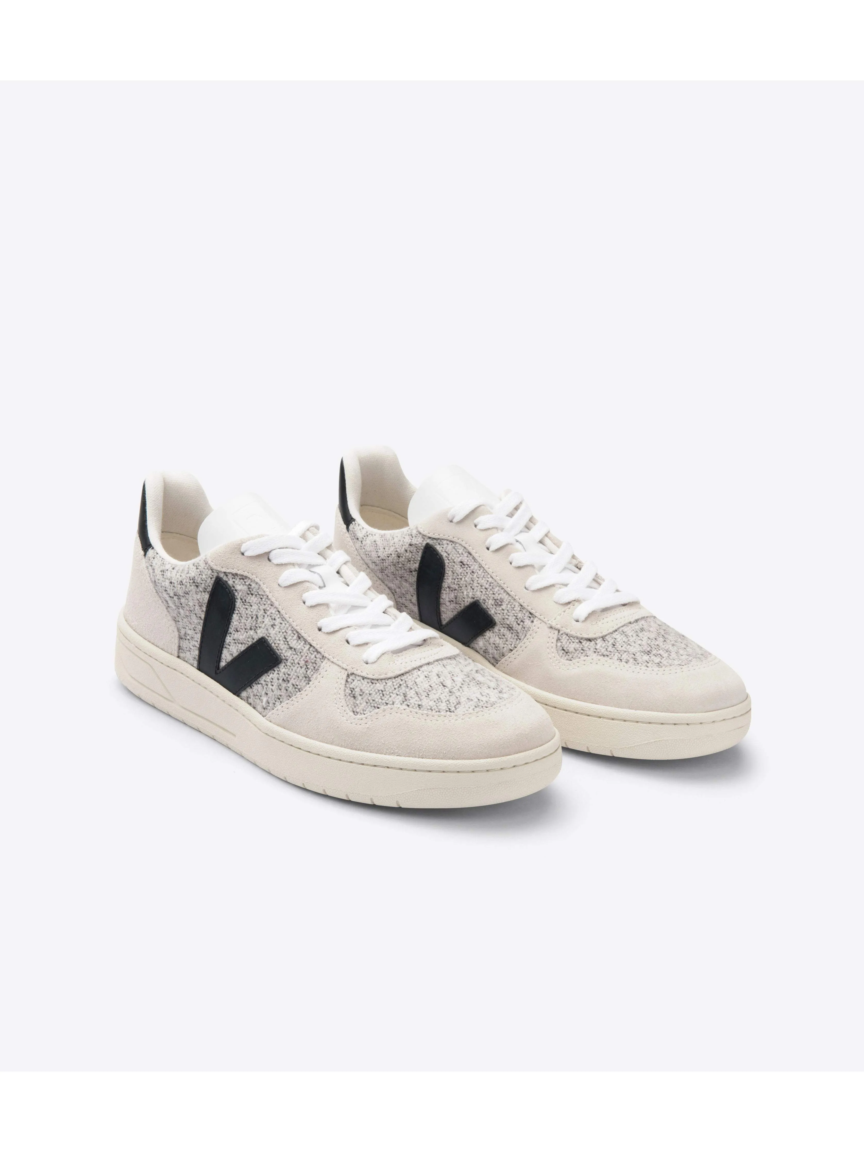VEJA Women's V-10 - Snow Black sold by Faherty