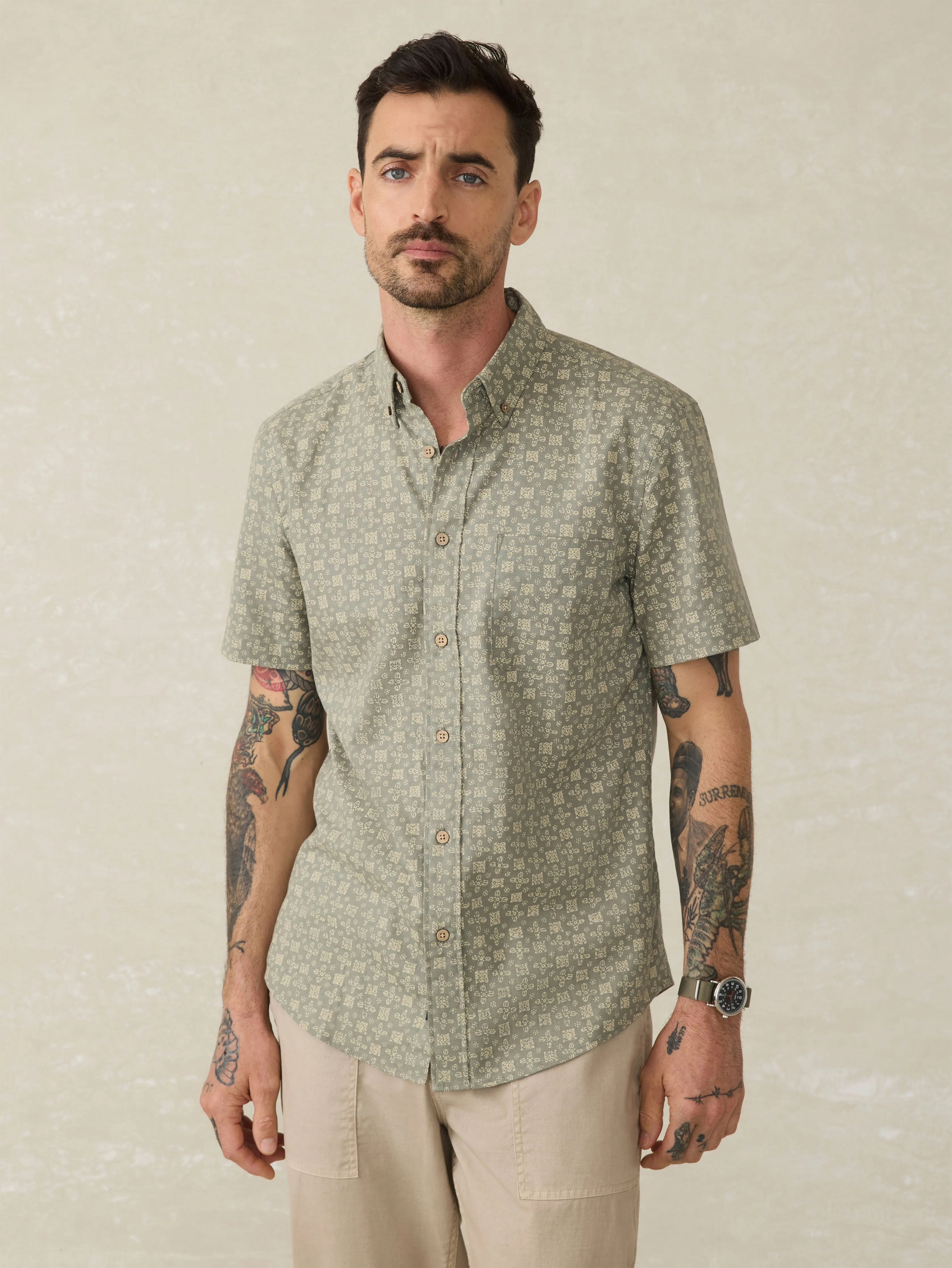 Short-Sleeve Breeze Shirt - Sundried Sage Emblem sold by Faherty