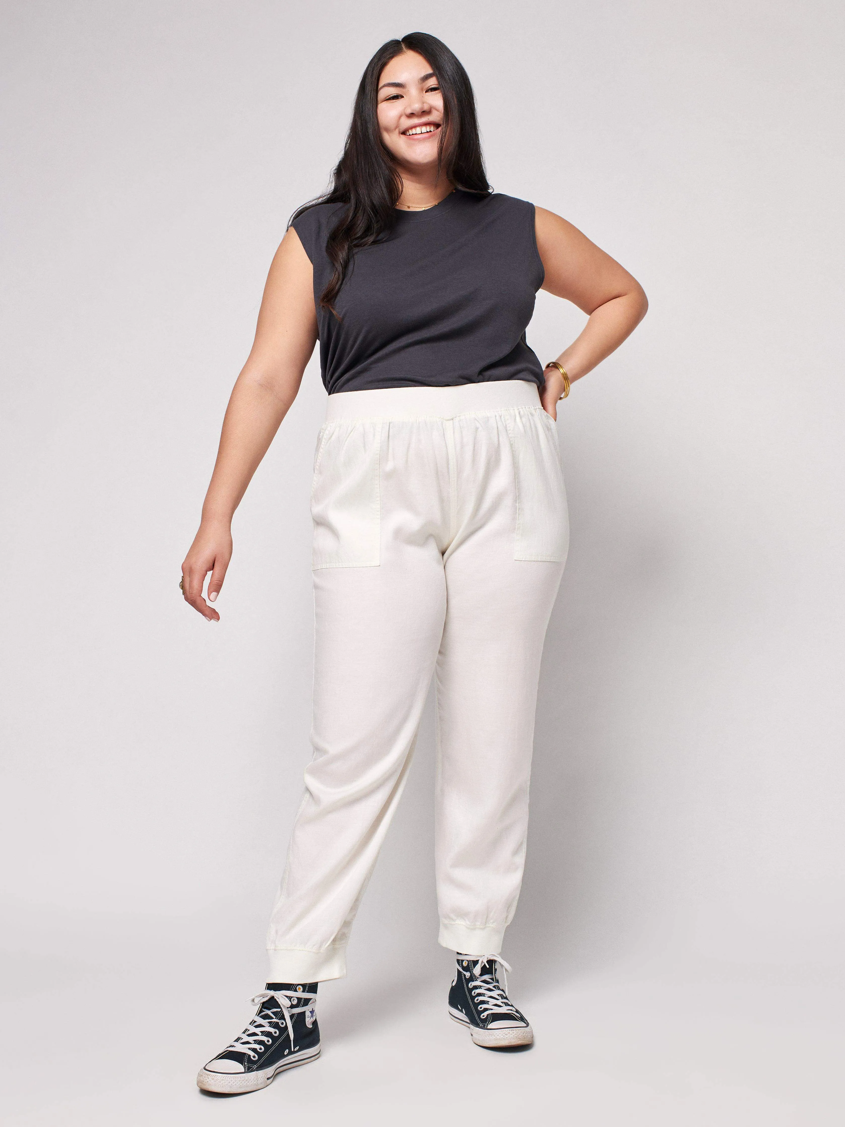 Arlie Day™ Pant - White sold by Faherty