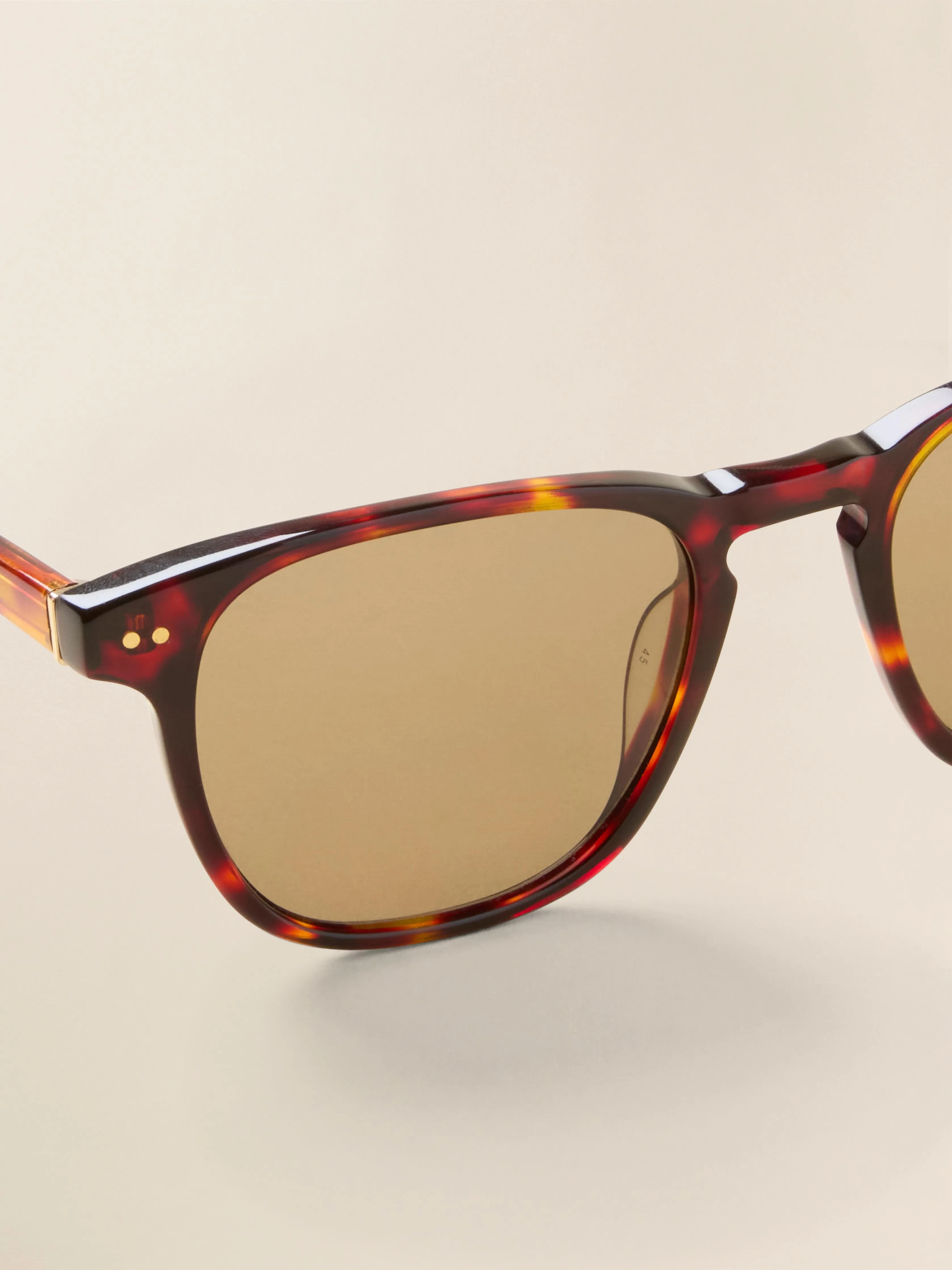 August Sunglasses - Rosewood Tortoise sold by Faherty product image thumbnail 2