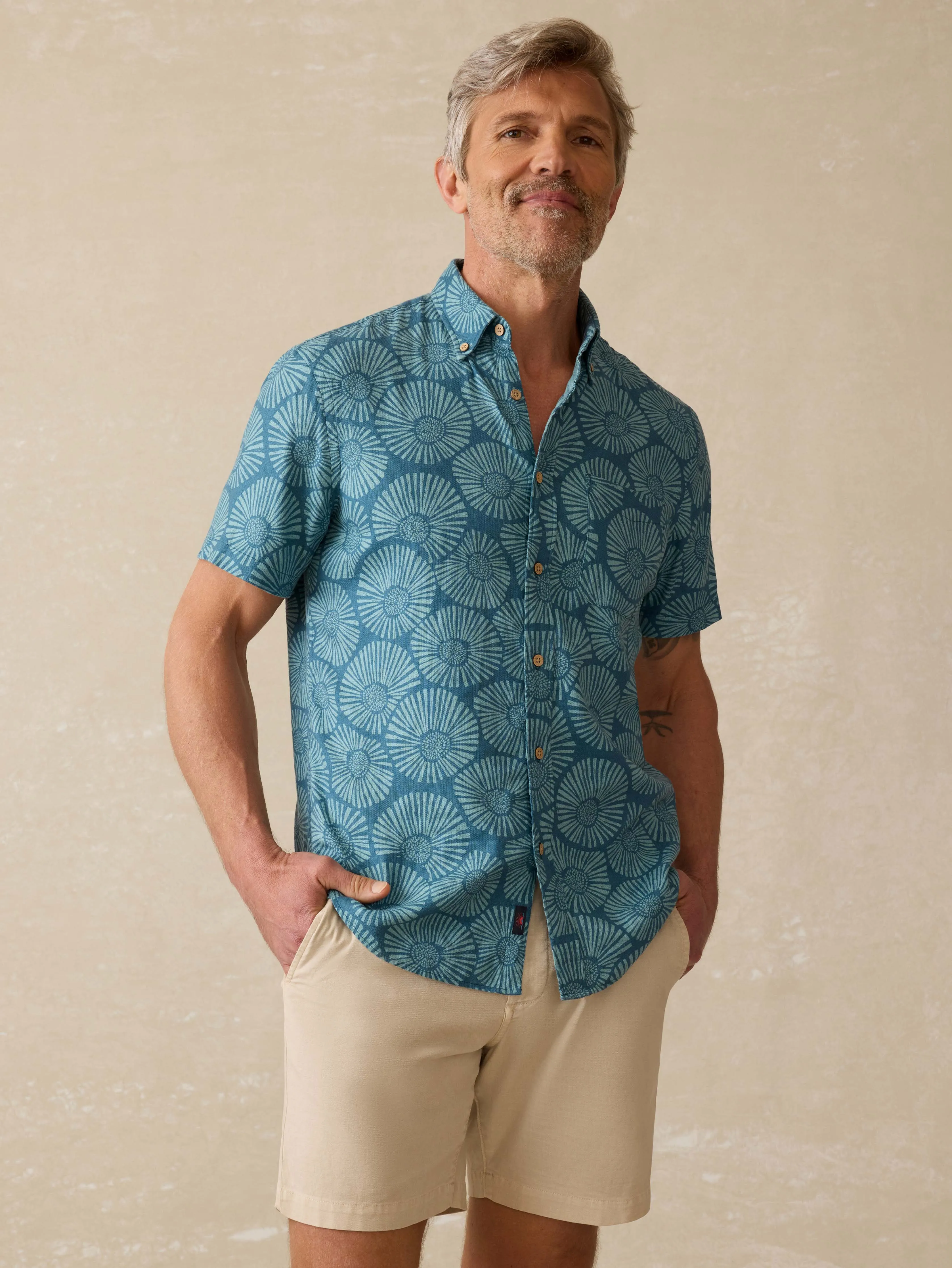 Short-Sleeve Breeze Shirt - Stormy Sea Floral sold by Faherty