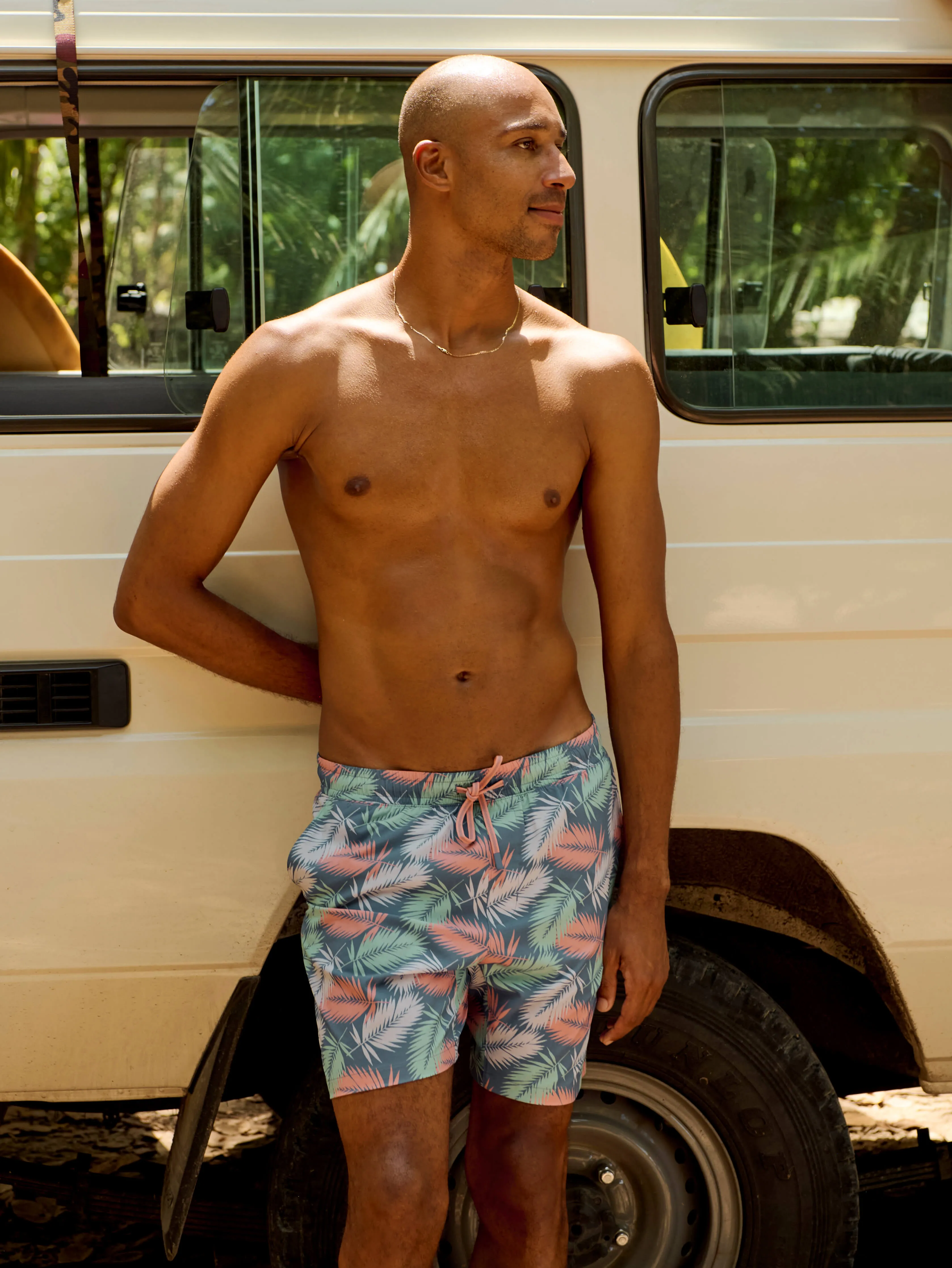 Shorelite Lined Trunk (7") - Twilight Paradise Palm sold by Faherty