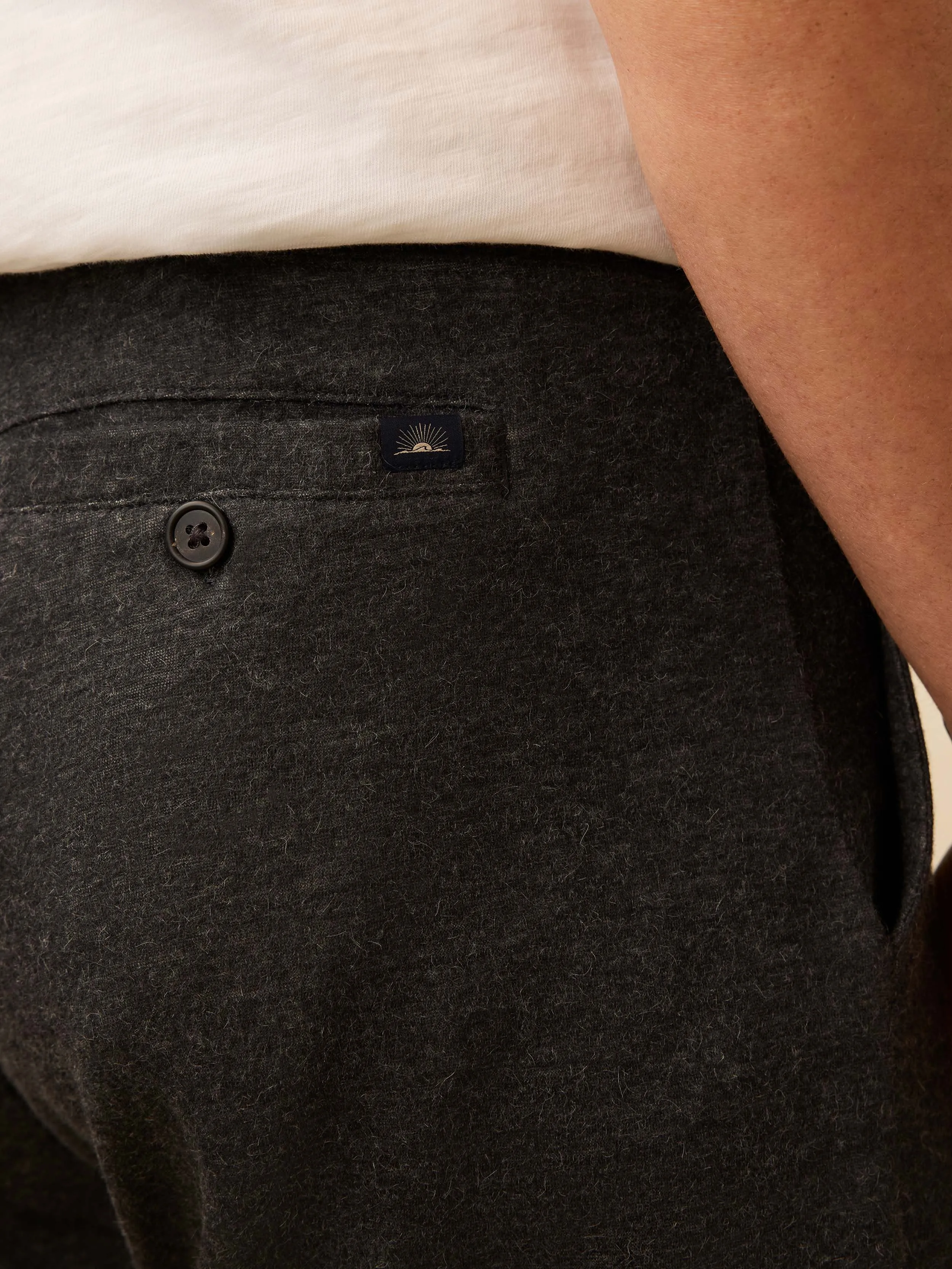 Aspen Lounge Cashmere Sweatpant - Coal Smoke Melange sold by Faherty product image thumbnail 5