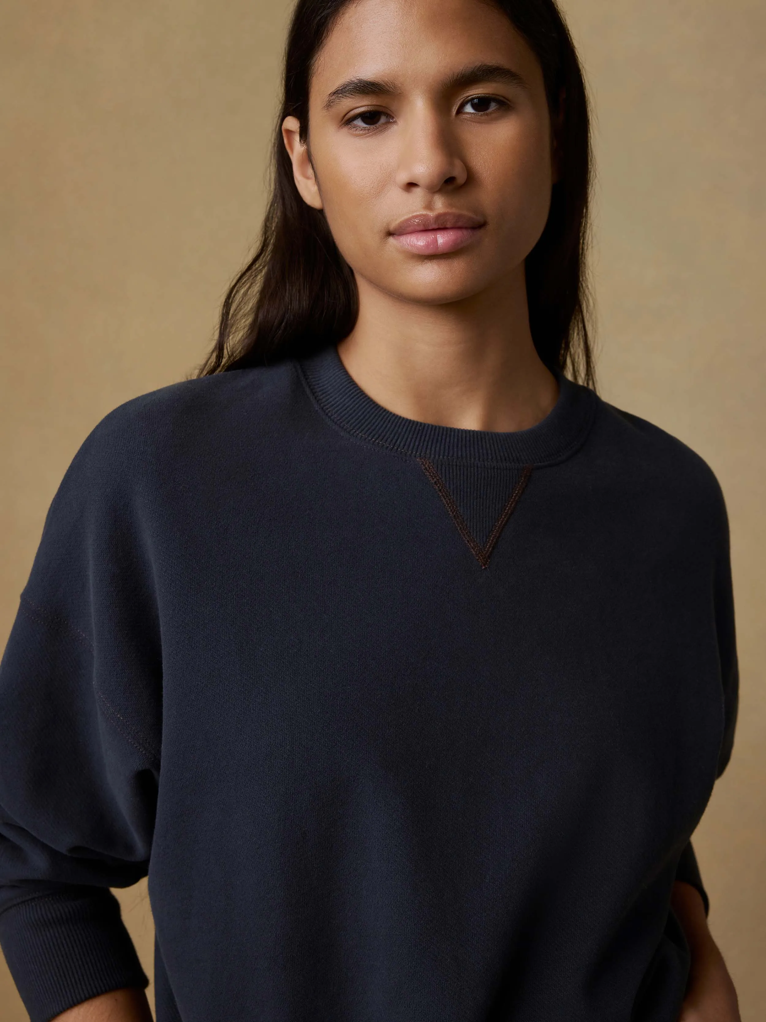 High Standard Fleece Vintage Crew - Black sold by Faherty product image thumbnail 5