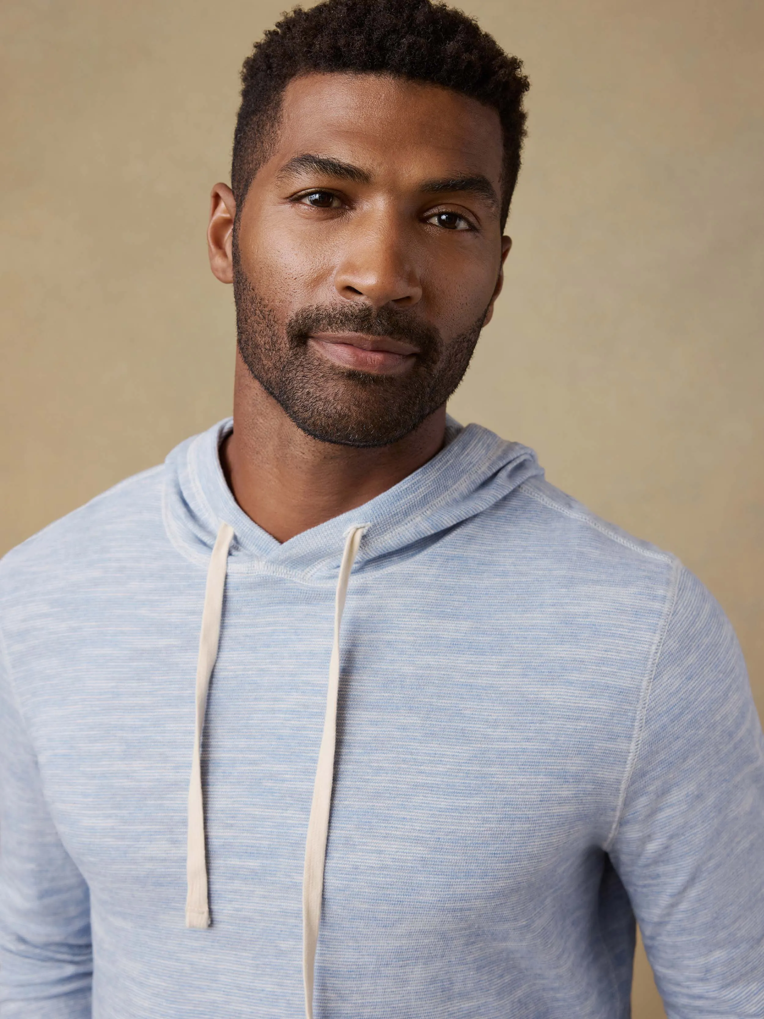 Sunwashed Midweight Organic Hoodie - Blue Ivory Feeder sold by Faherty product image thumbnail 4