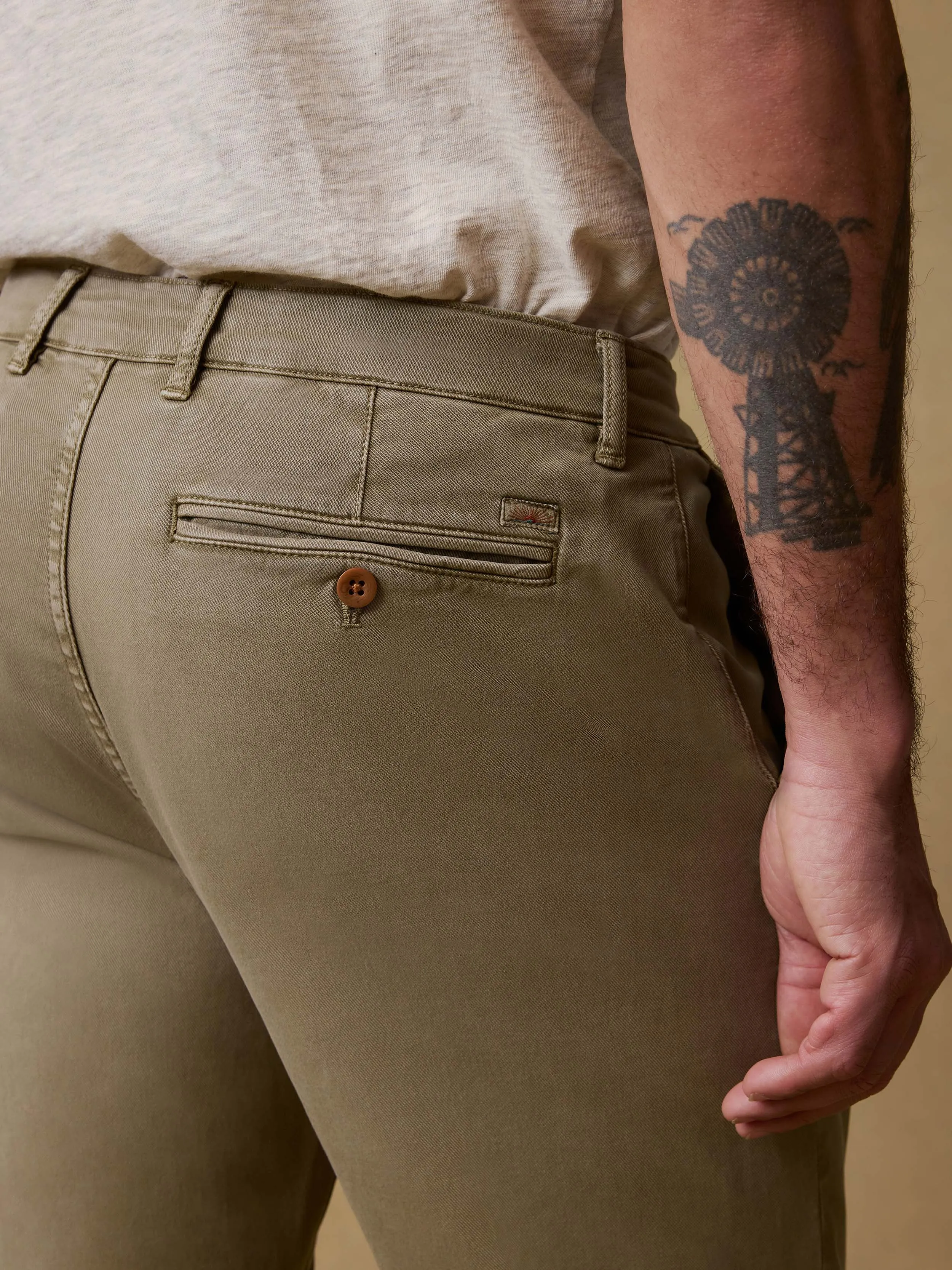 Coastline Chino - Olive Valley sold by Faherty product image thumbnail 5