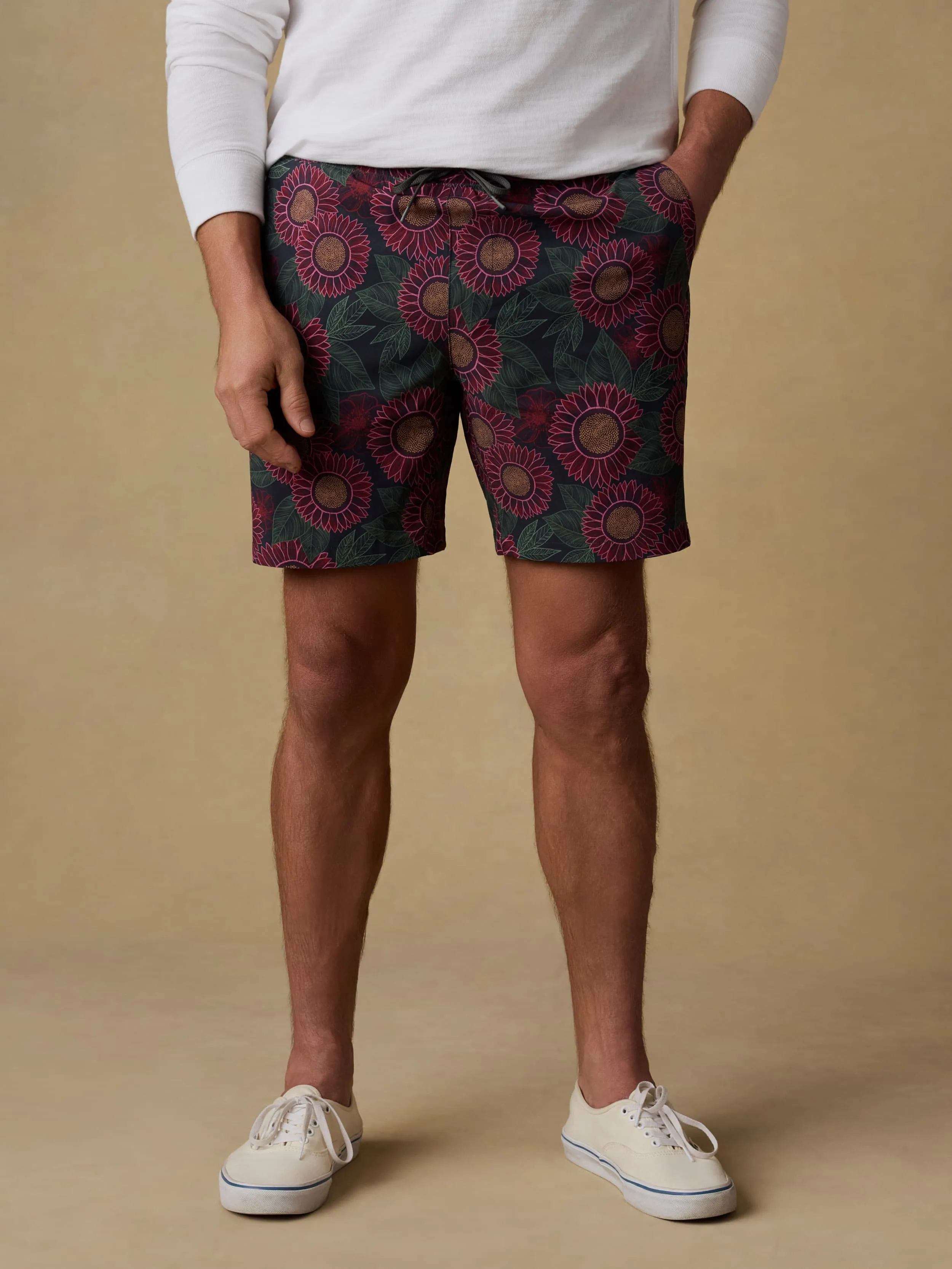 Shorelite Trunk (7") - Black Floral Road sold by Faherty product image thumbnail 2