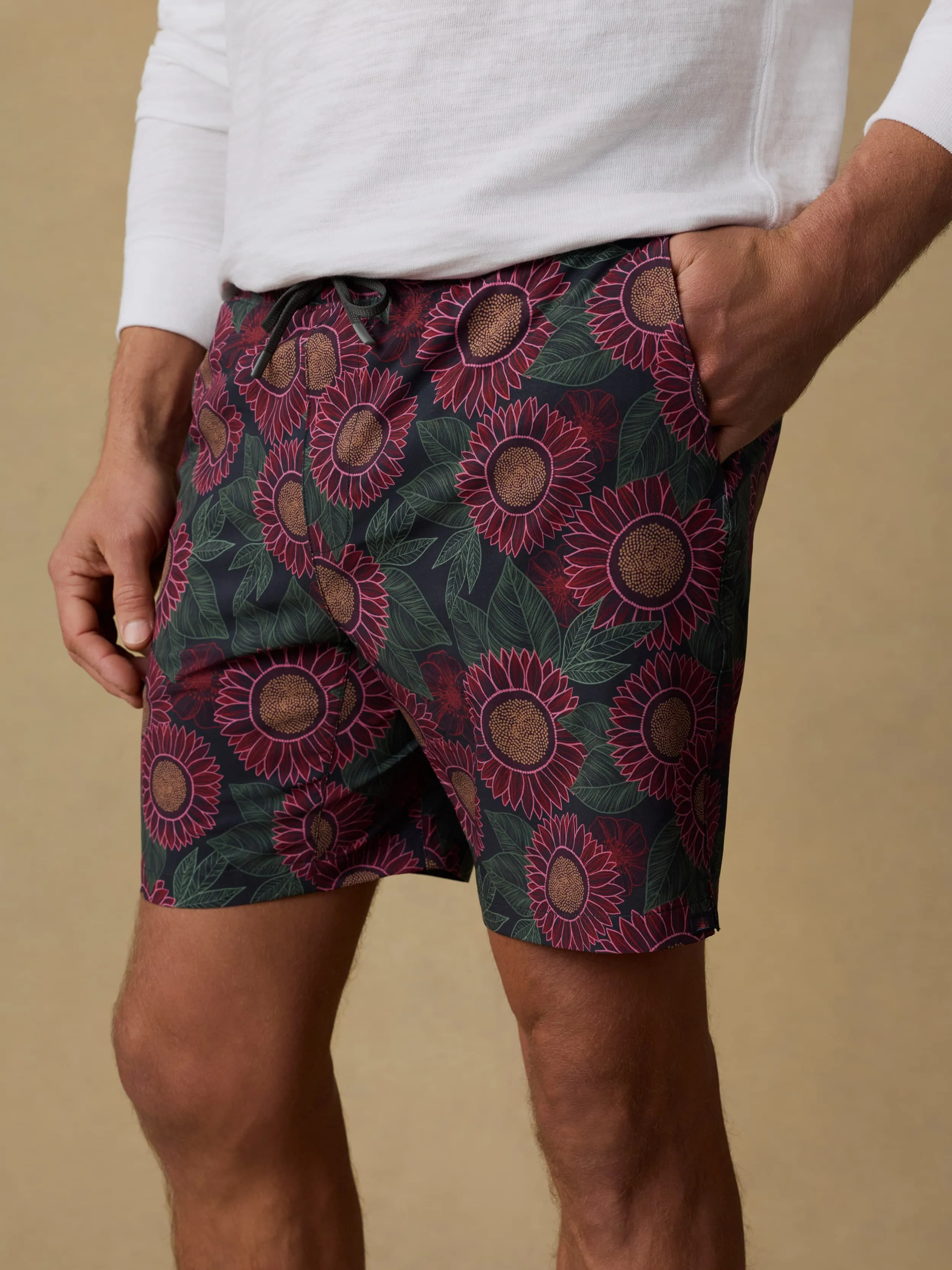 Shorelite Trunk (7") - Black Floral Road sold by Faherty product image thumbnail 5