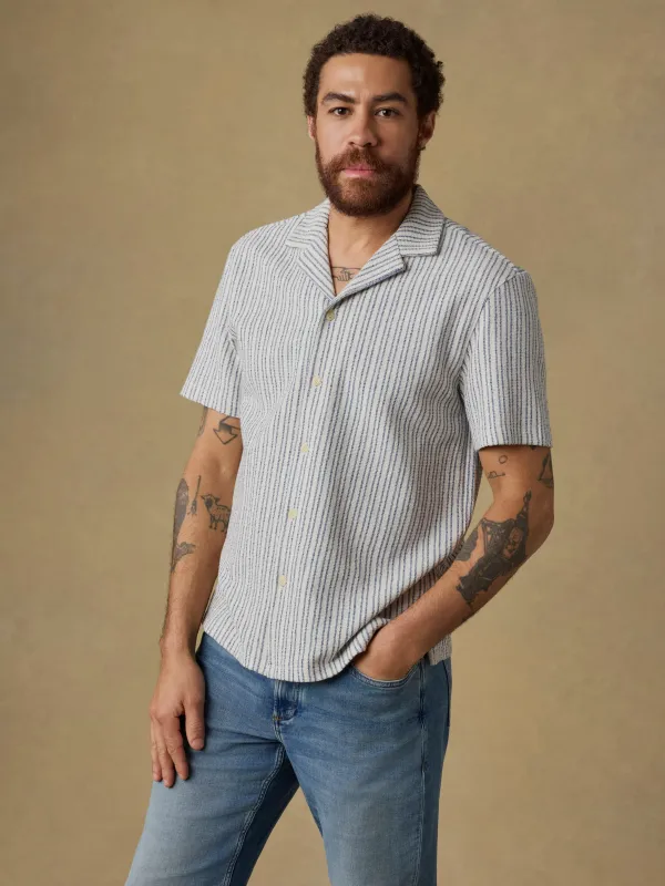 Short-Sleeve Oasis Camp Shirt - Shore Navy Stripe made by Faherty