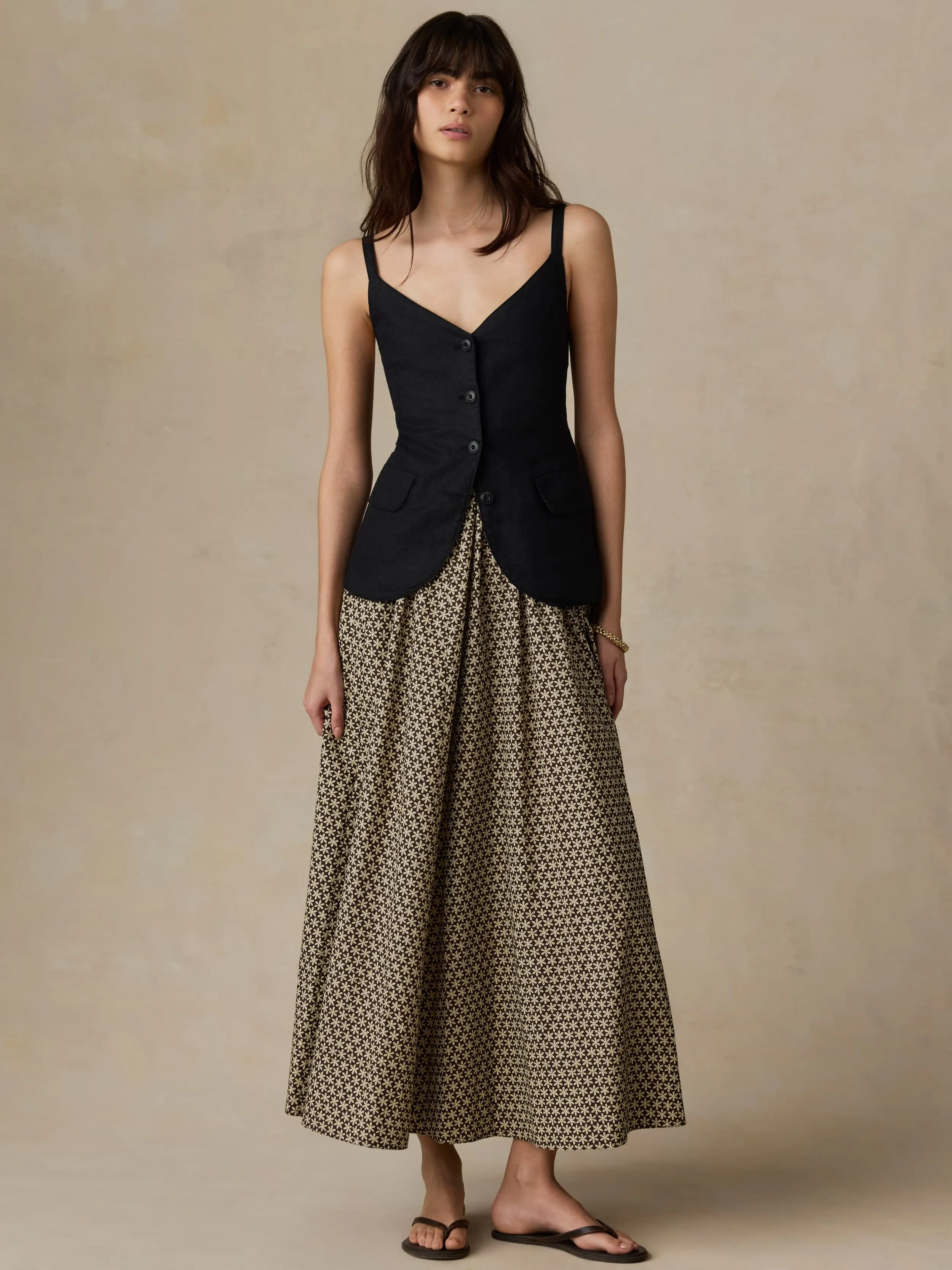 Sun Strider Linen Milo Vest - Black sold by Faherty product image thumbnail 3
