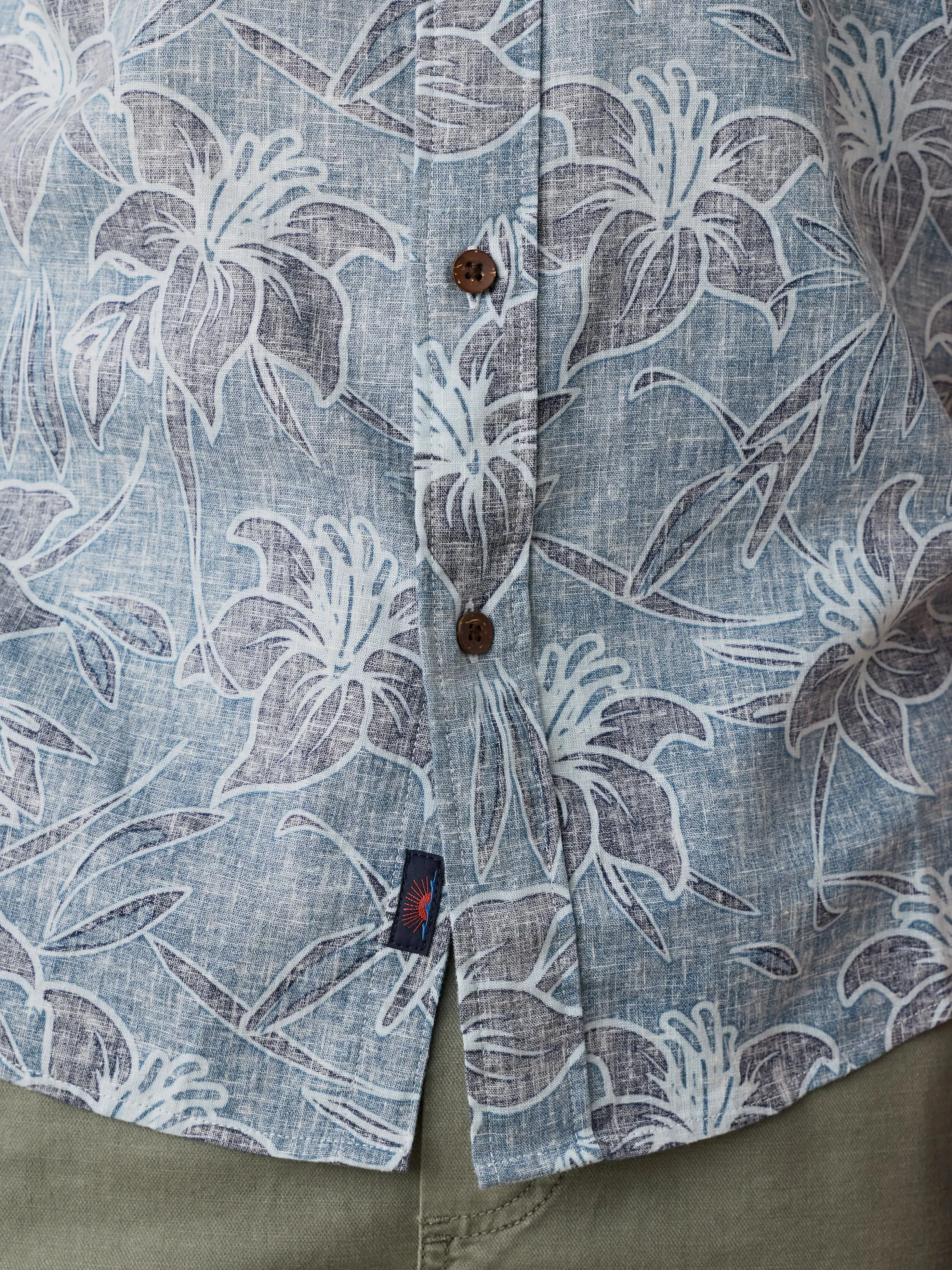 Short-Sleeve Breeze Shirt - Stormy Sea Lotus sold by Faherty product image thumbnail 3