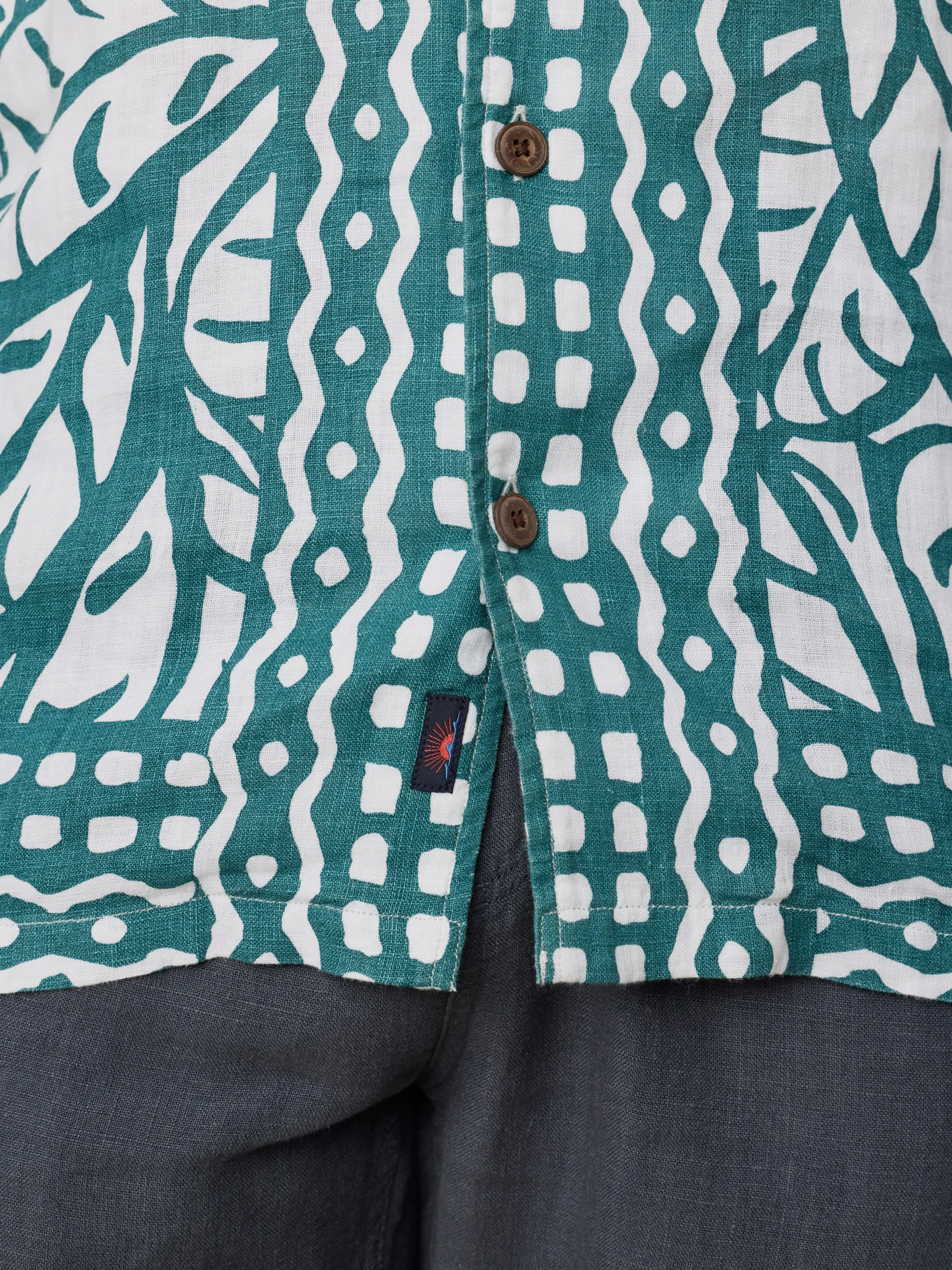 Short-Sleeve Linen Camp Shirt - Biscayne Leaves sold by Faherty product image thumbnail 5