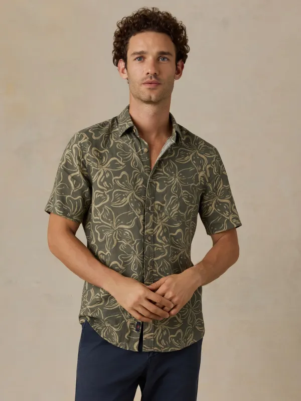 Short-Sleeve Breeze Shirt - Light Pine Blossom made by Faherty