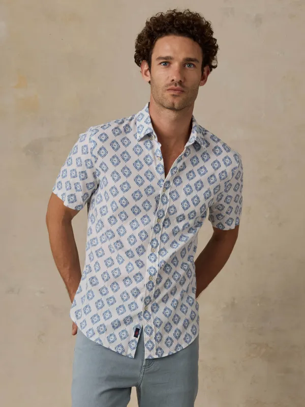 Short-Sleeve Breeze Shirt - Crystal Cascade Diamond made by Faherty