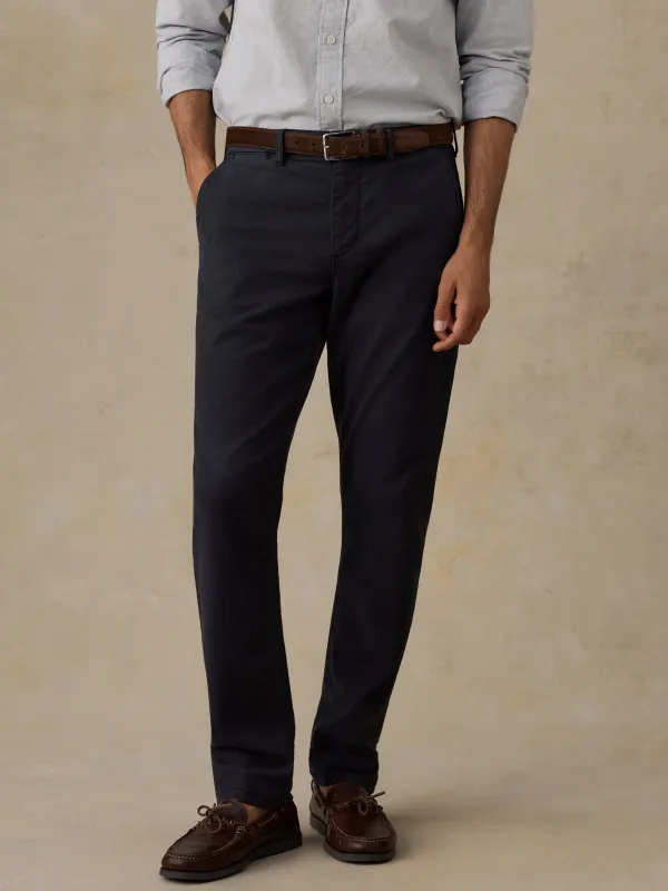 Coastline Chino - Ridge Black made by Faherty