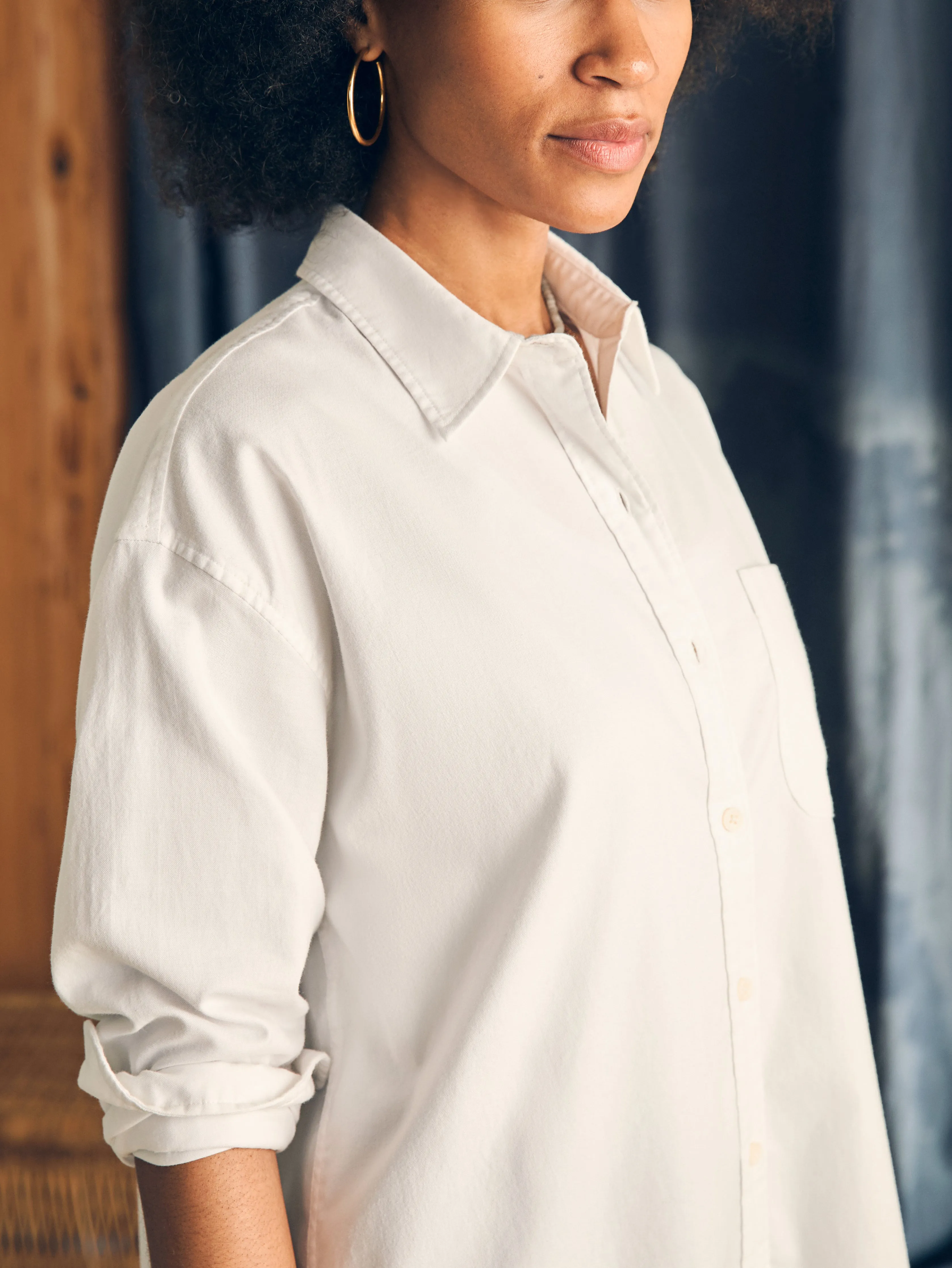 Stretch Oxford Relaxed Shirt - White sold by Faherty product image thumbnail 2