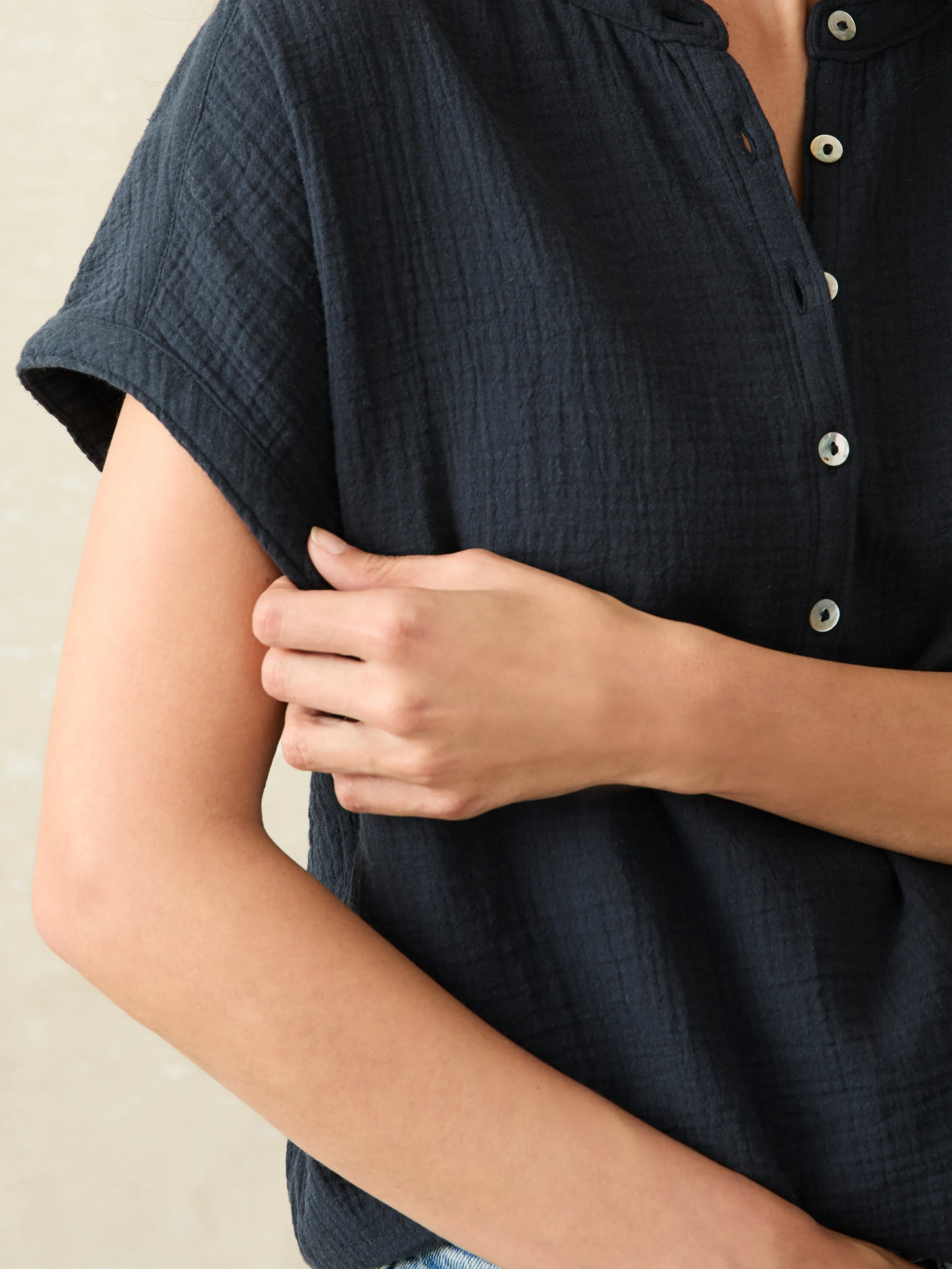 Dream Cotton Gauze Desmond Top - Navy sold by Faherty product image thumbnail 2