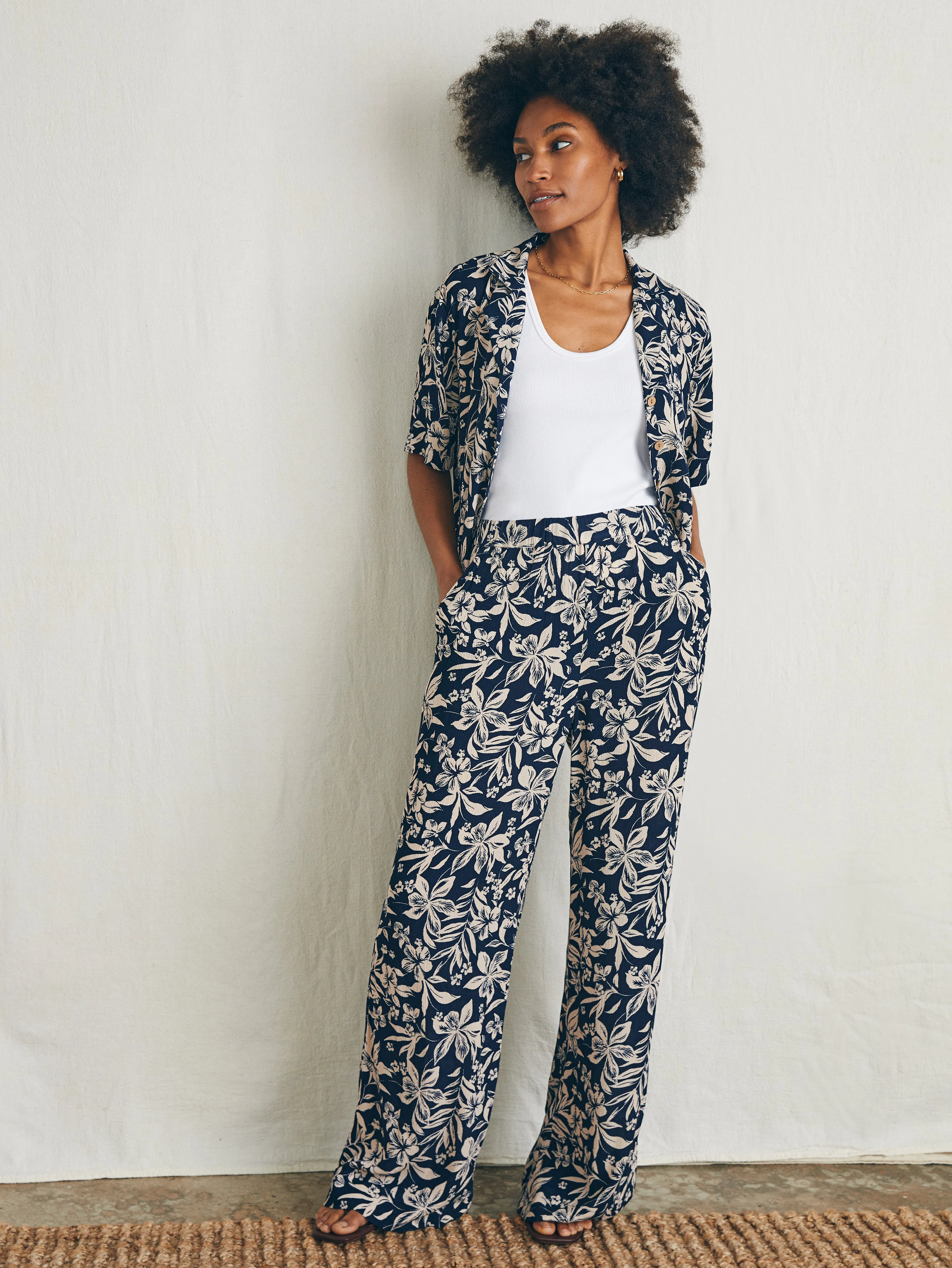 Cabana Pant - Navy Canopy Floral sold by Faherty product image thumbnail 3